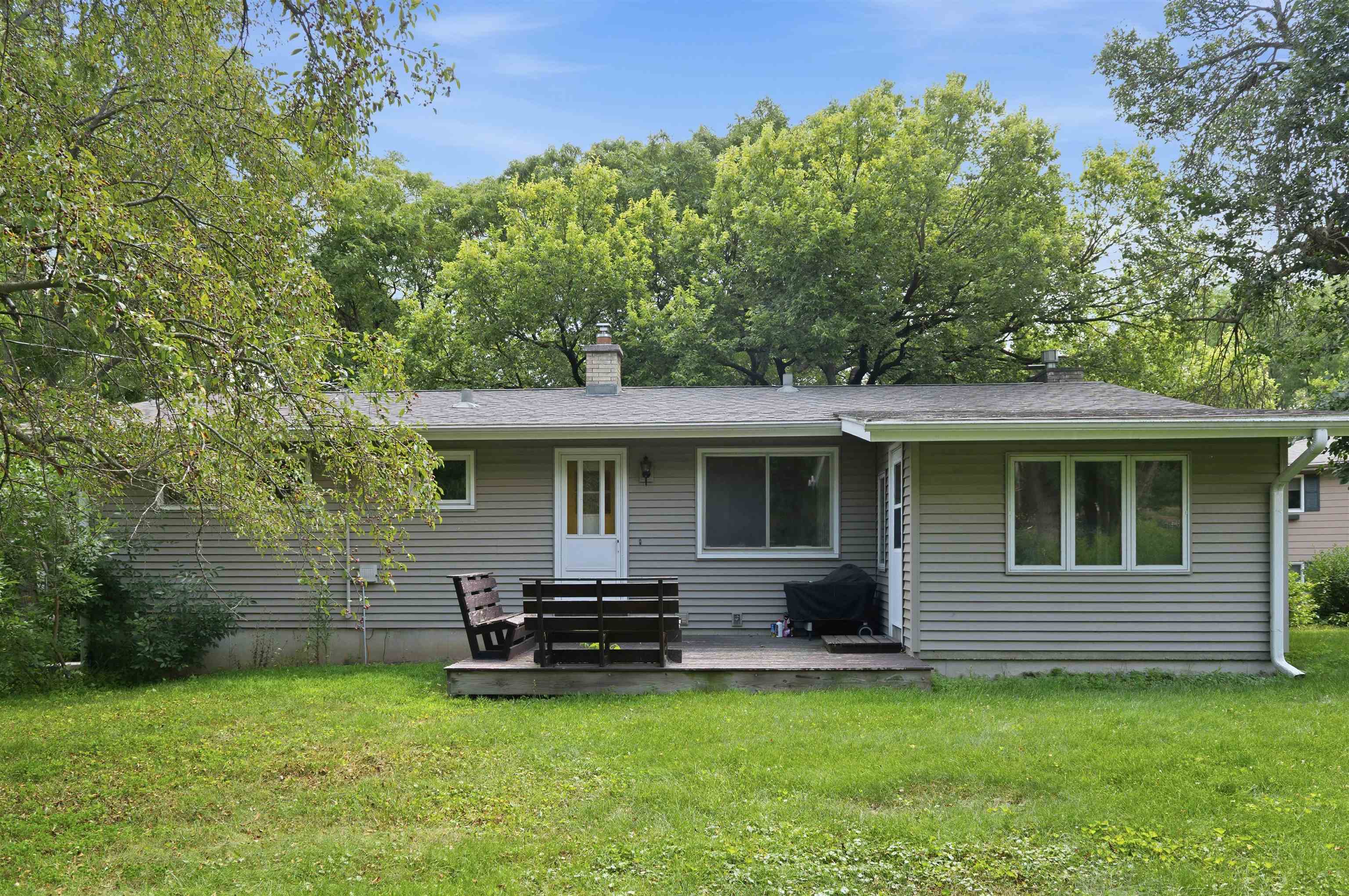 6 Barron Court