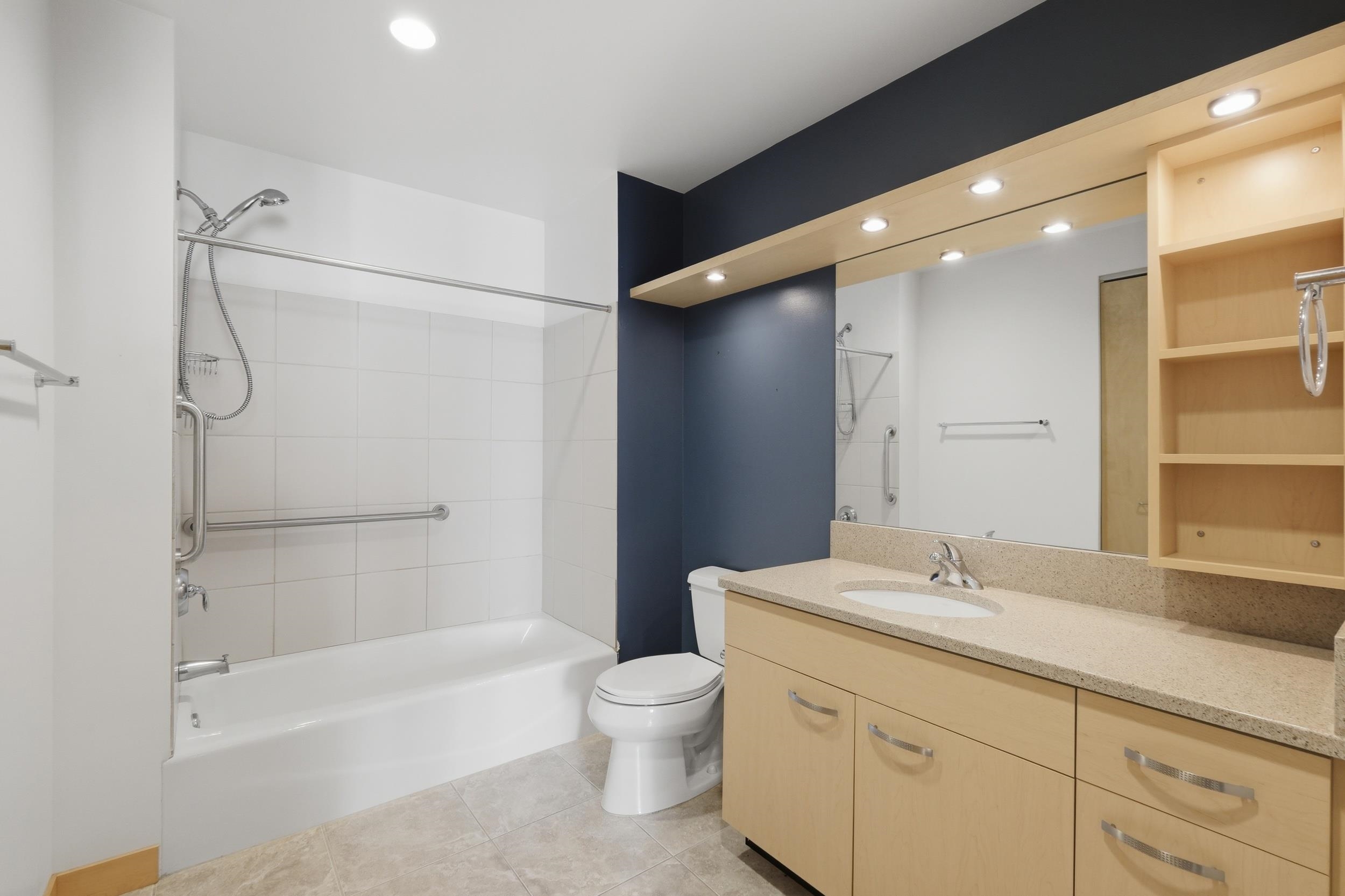 309 W Washington Avenue 412