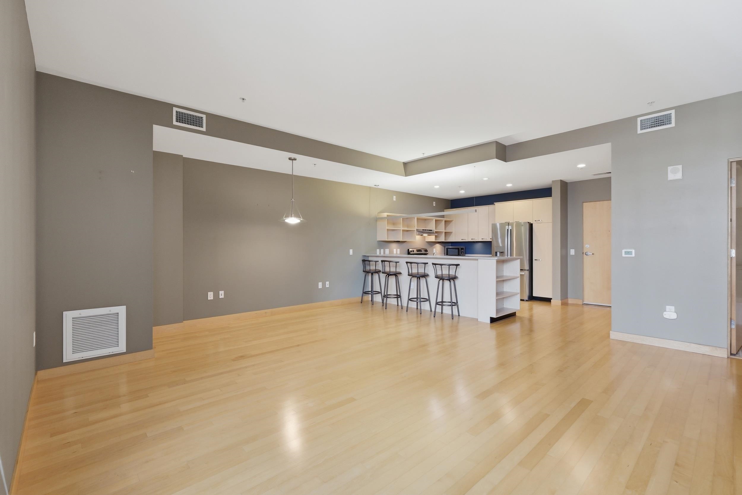 309 W Washington Avenue 412