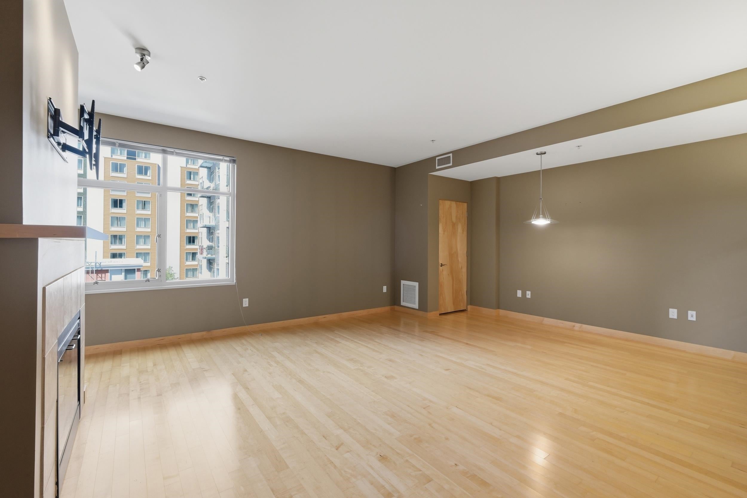 309 W Washington Avenue 412