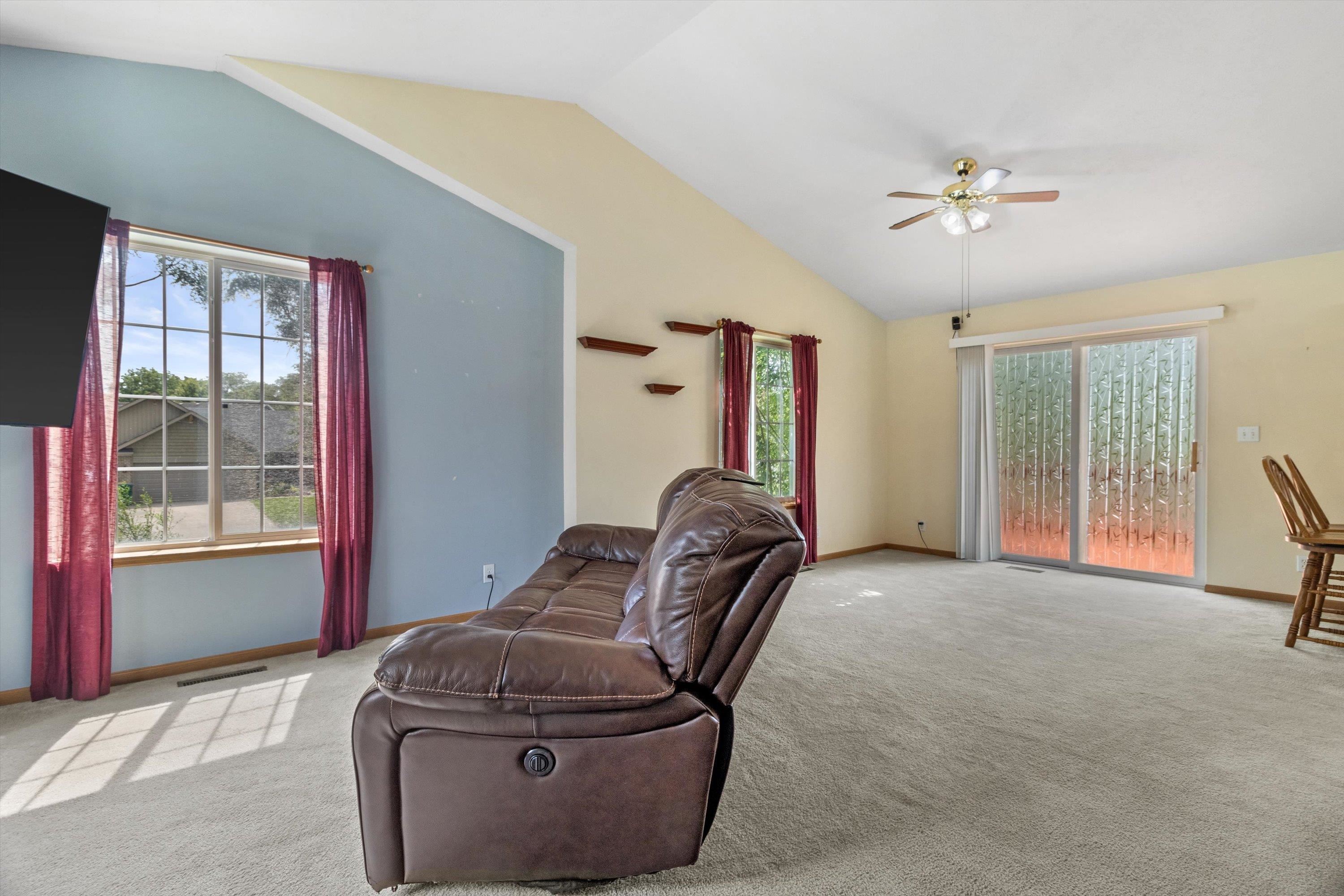 325 W Rice Drive