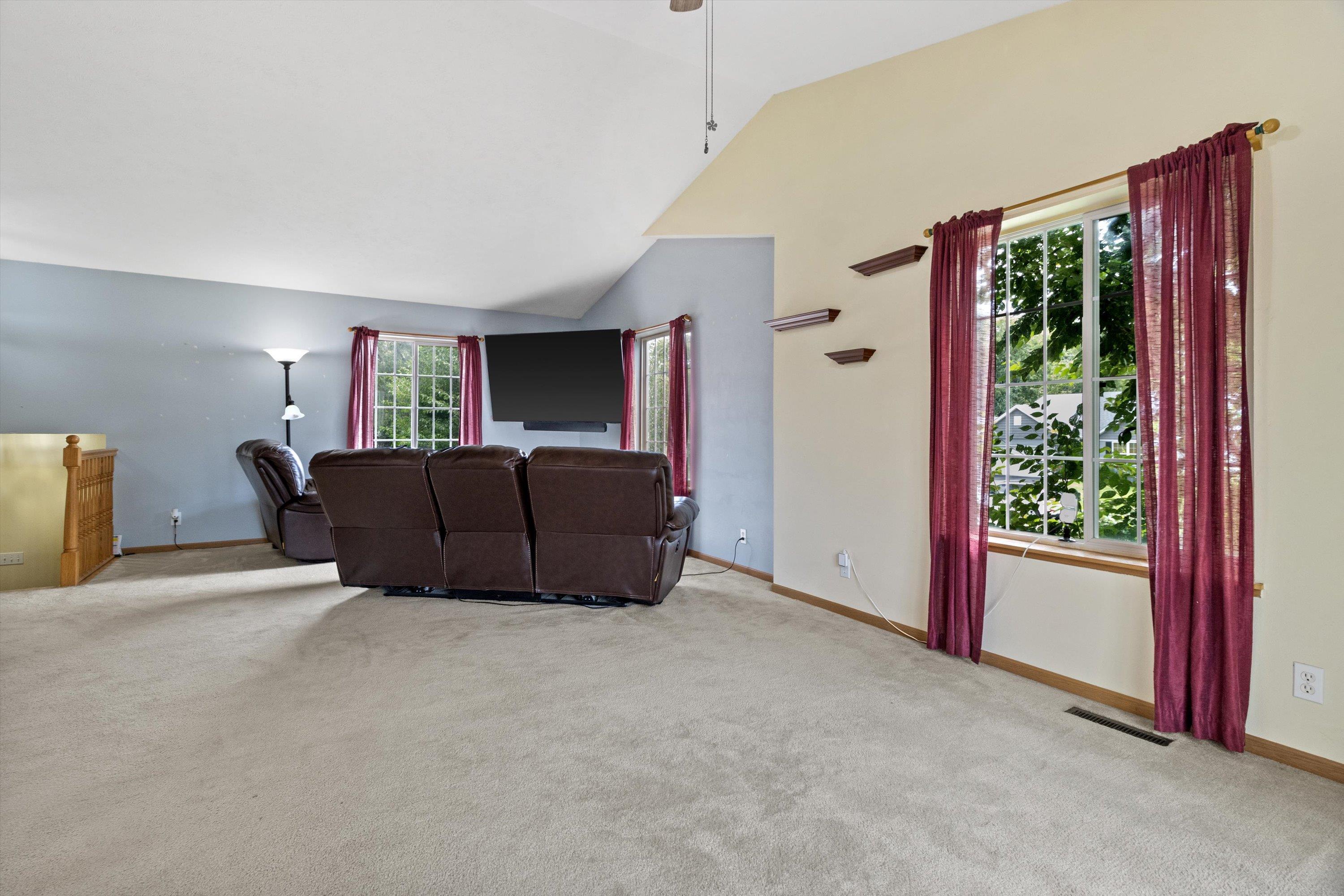 325 W Rice Drive