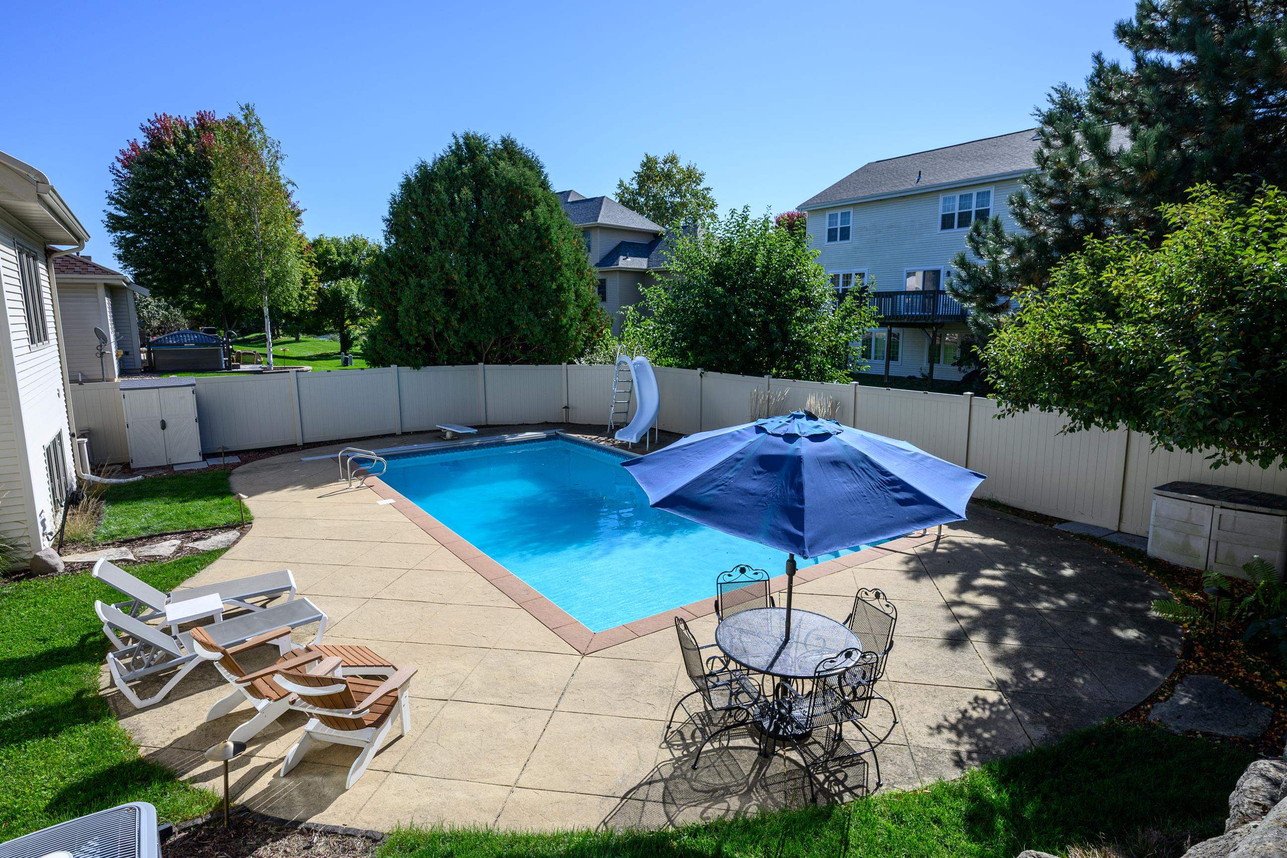 930 Winding Way