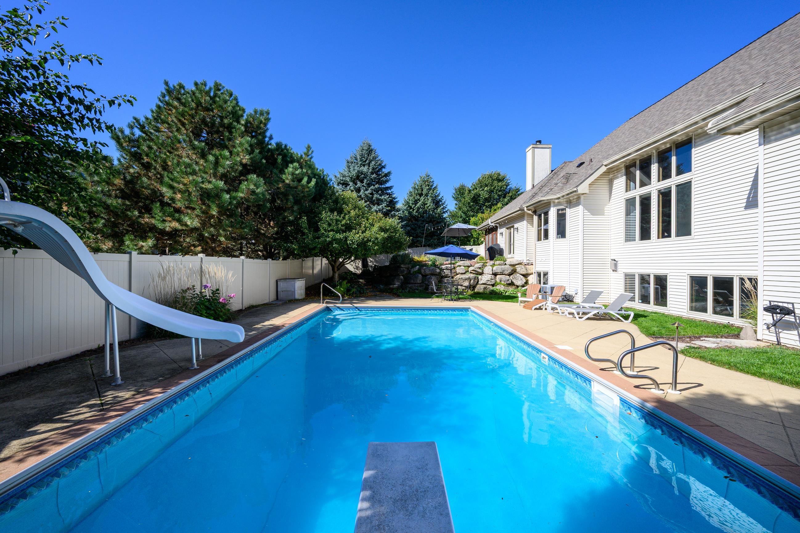 930 Winding Way