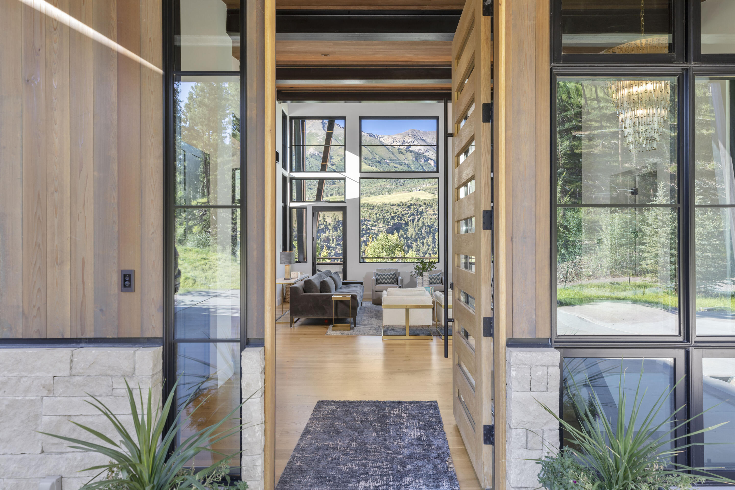 110 Lawson Overlook
