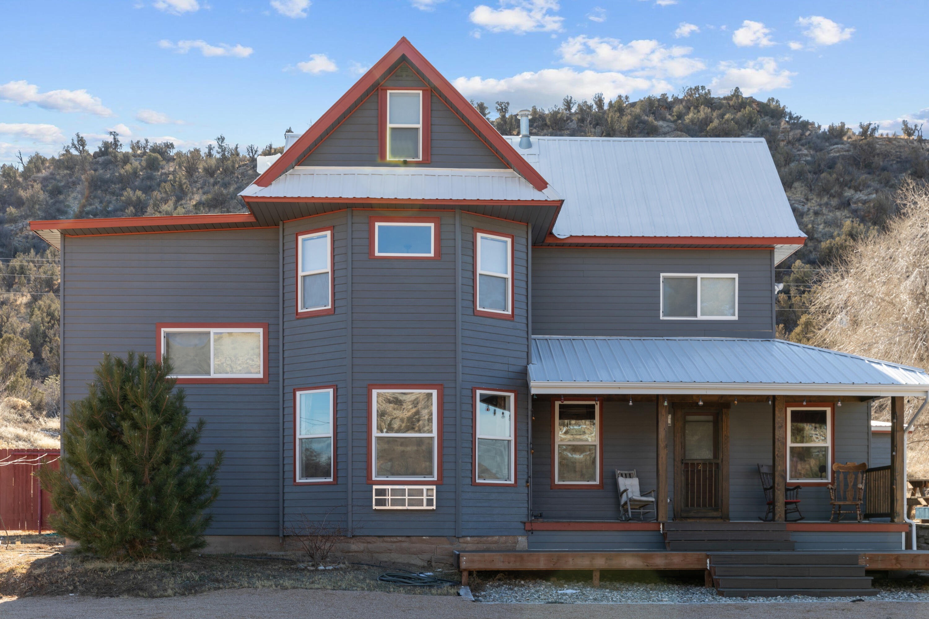 153 E Main Street