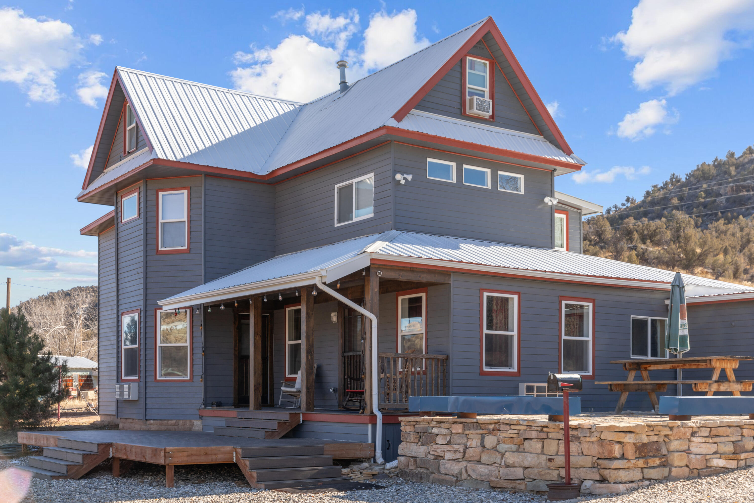 153 E Main Street