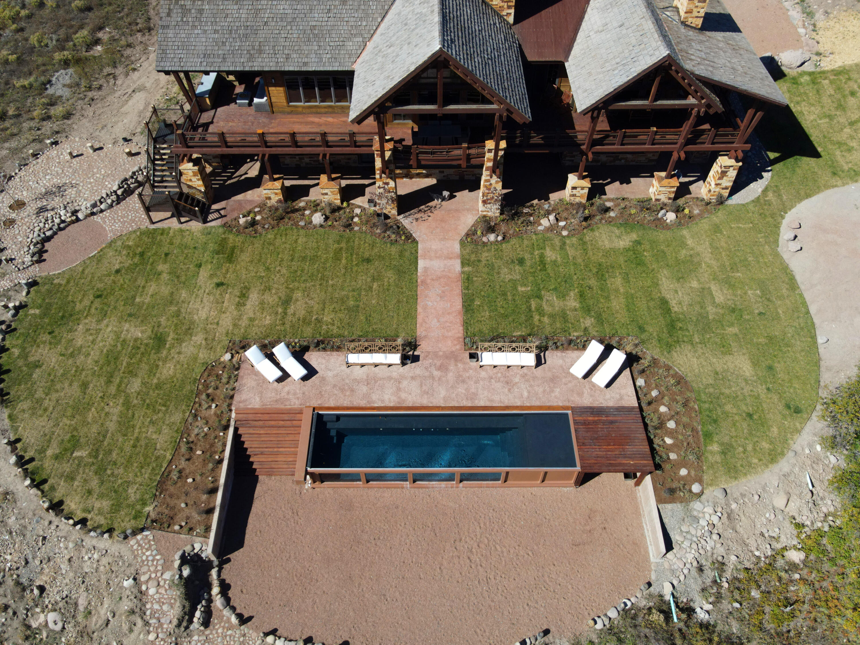 814 Hull Ridge Road