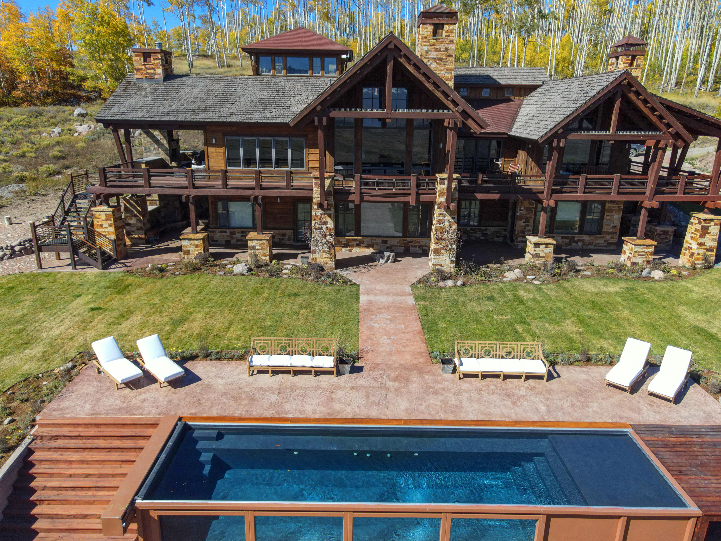 814 Hull Ridge Road