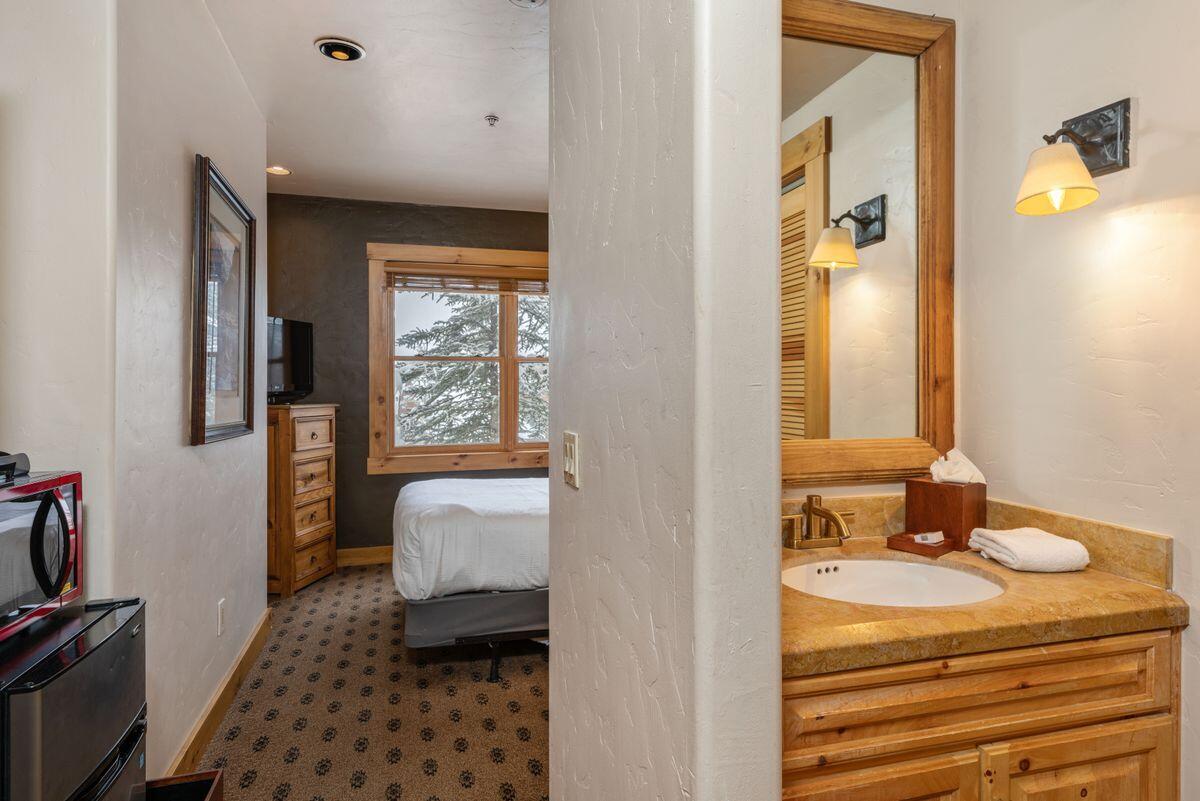 457 Mountain Village Boulevard