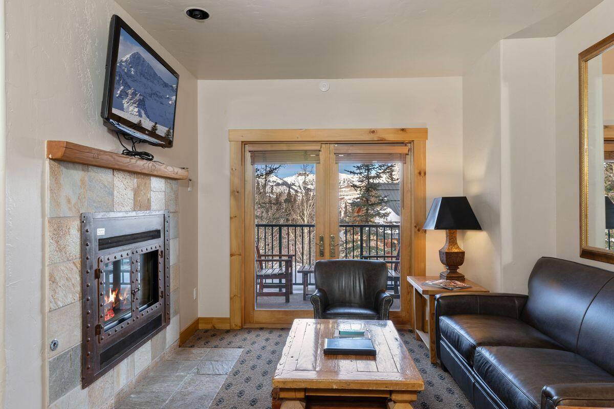 457 Mountain Village Boulevard