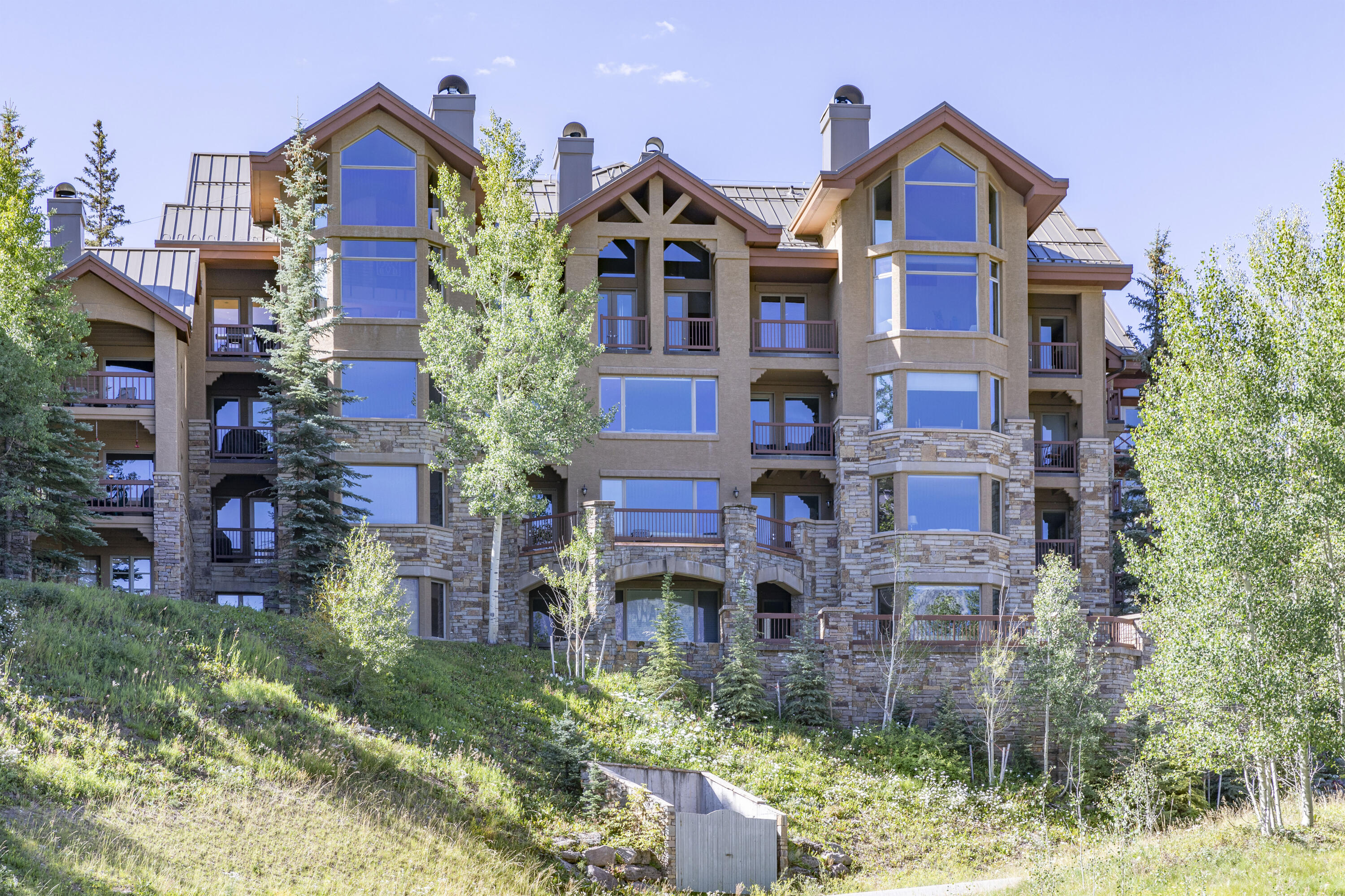 111 San Joaquin Road