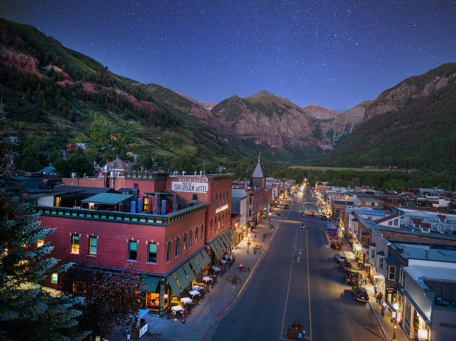 207 E Gregory Avenue