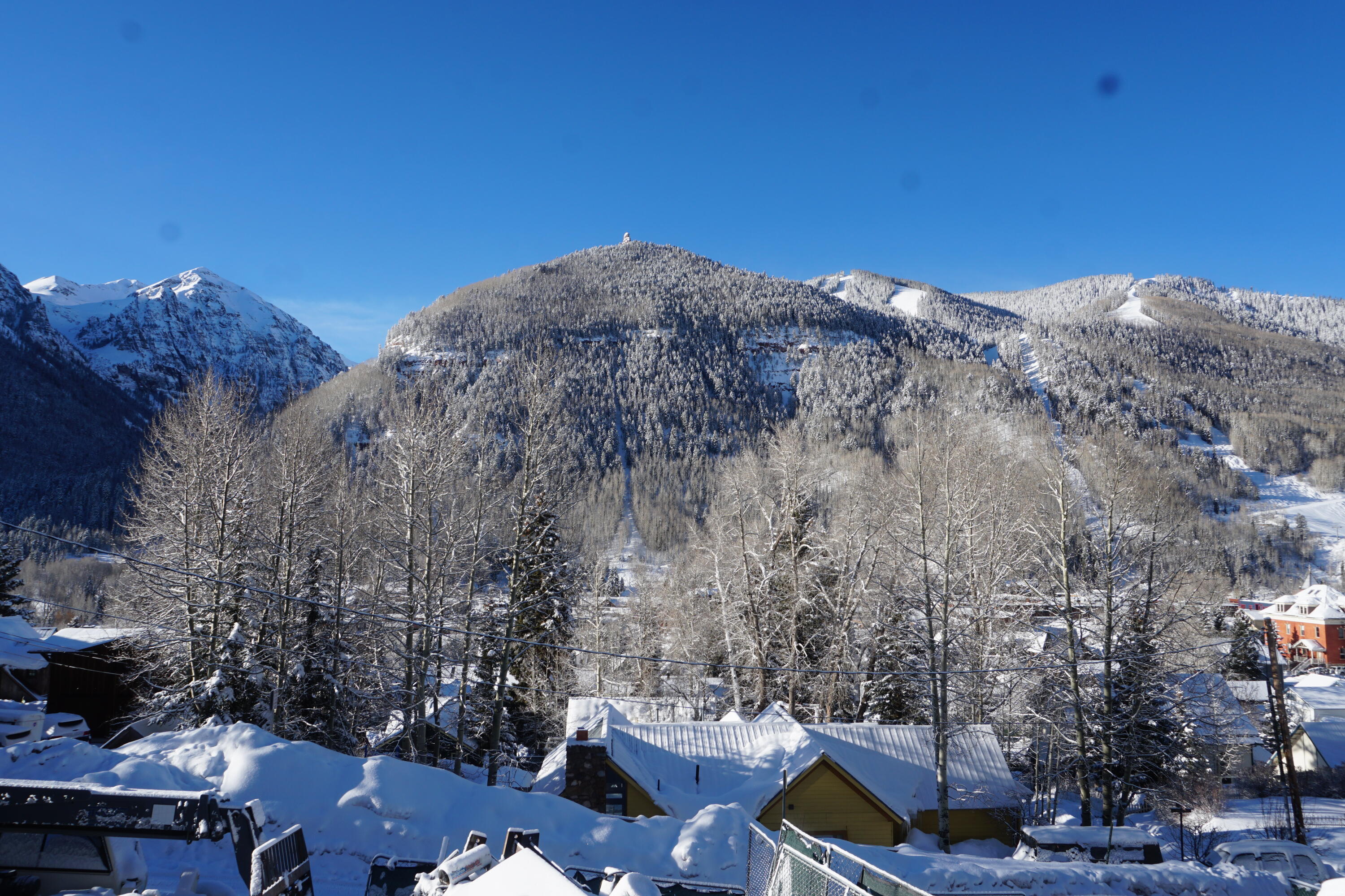 207 E Gregory Avenue