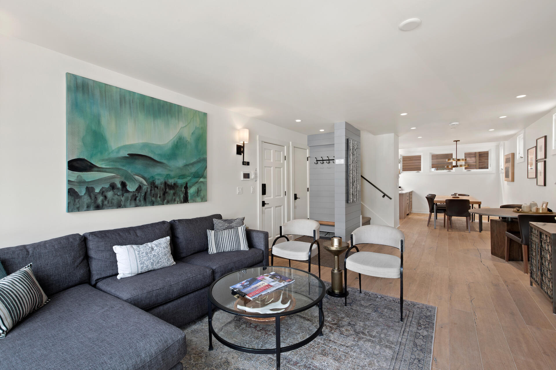 615 W Pacific Avenue