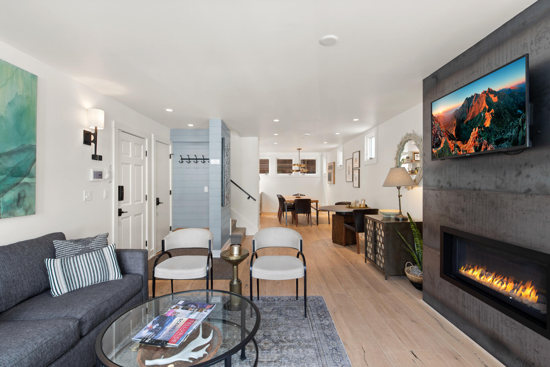 615 W Pacific Avenue