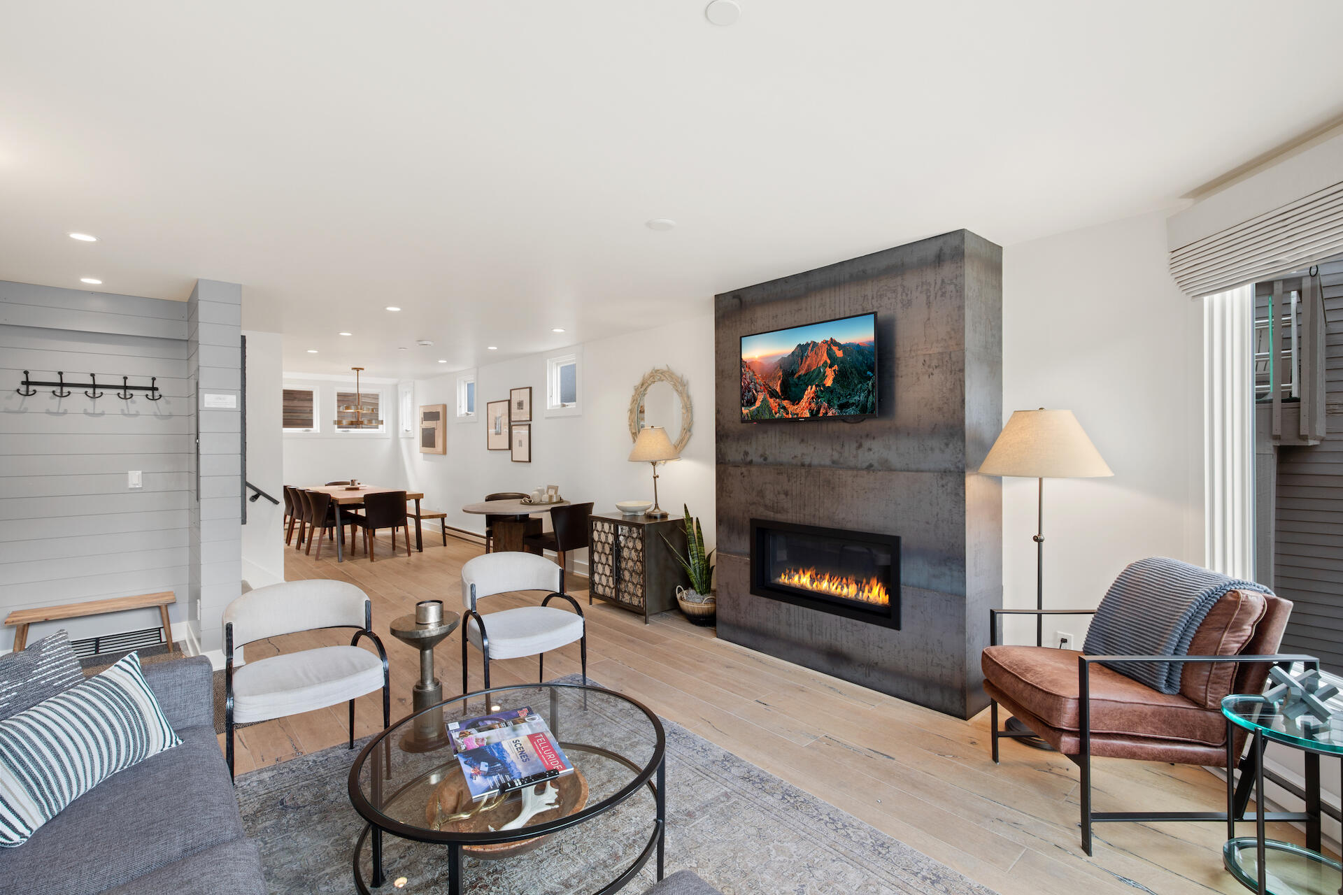 615 W Pacific Avenue