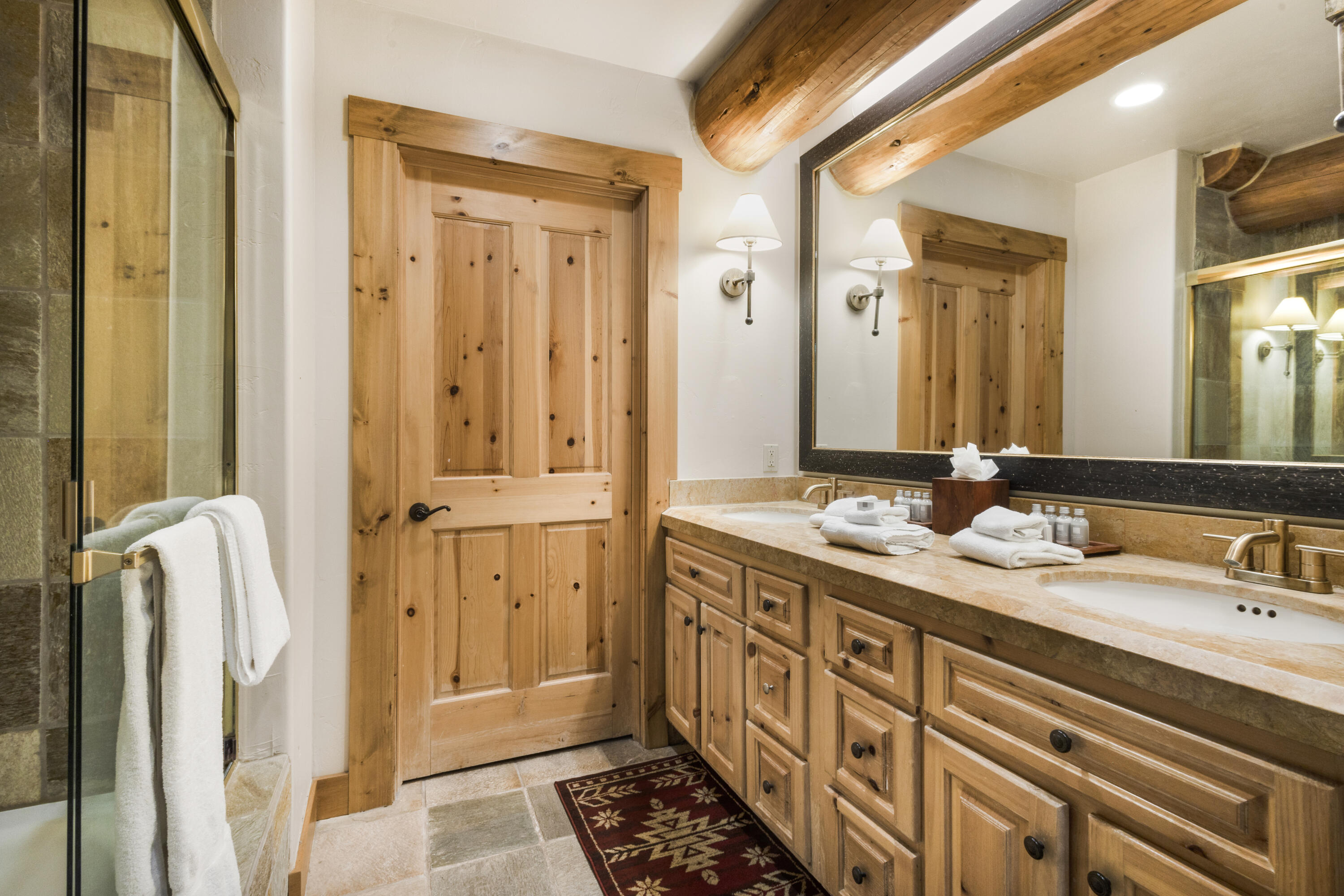 457 Mountain Village Boulevard Unit: Humboldt Cabin