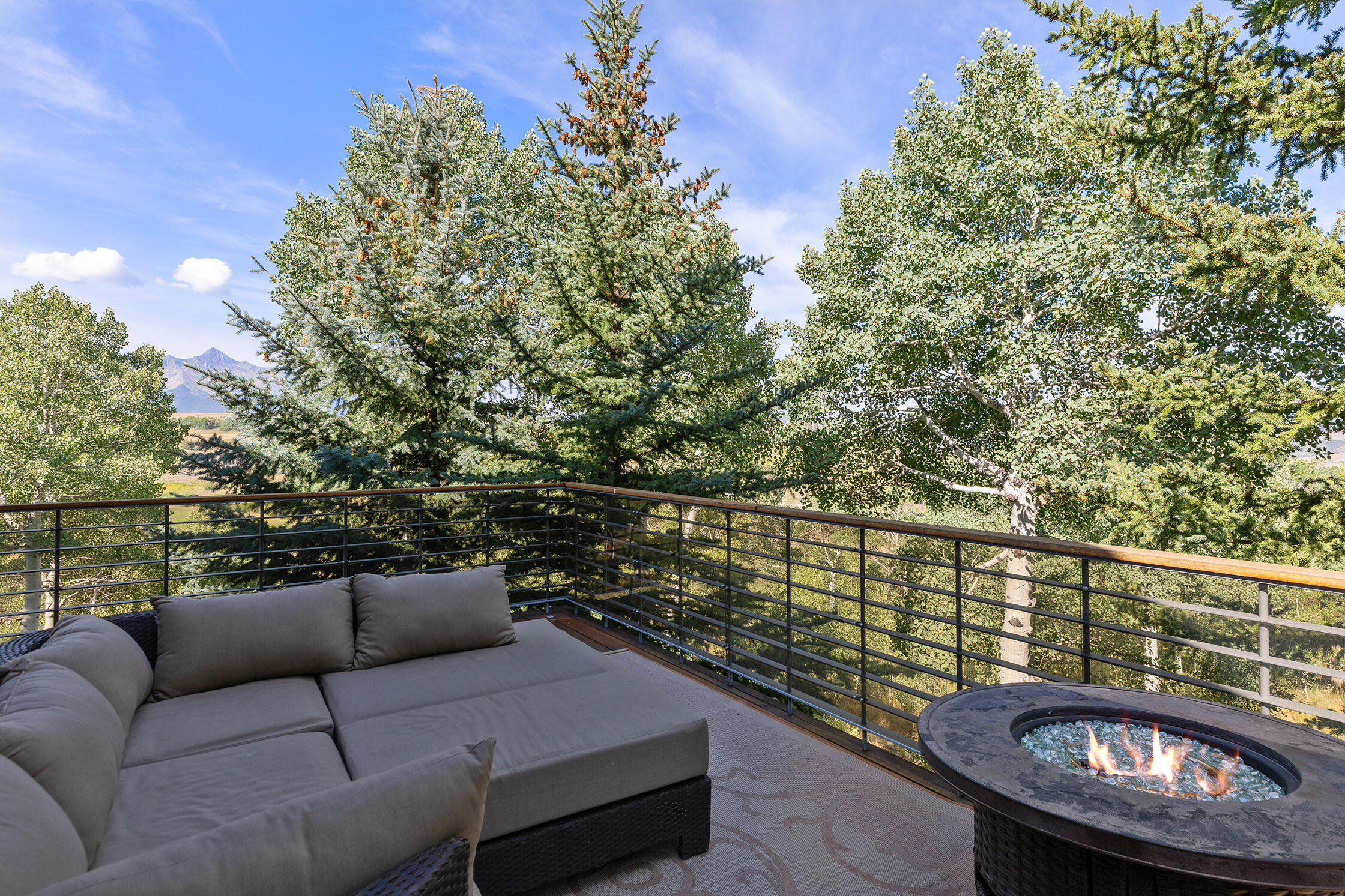 209 Knoll Estates Drive