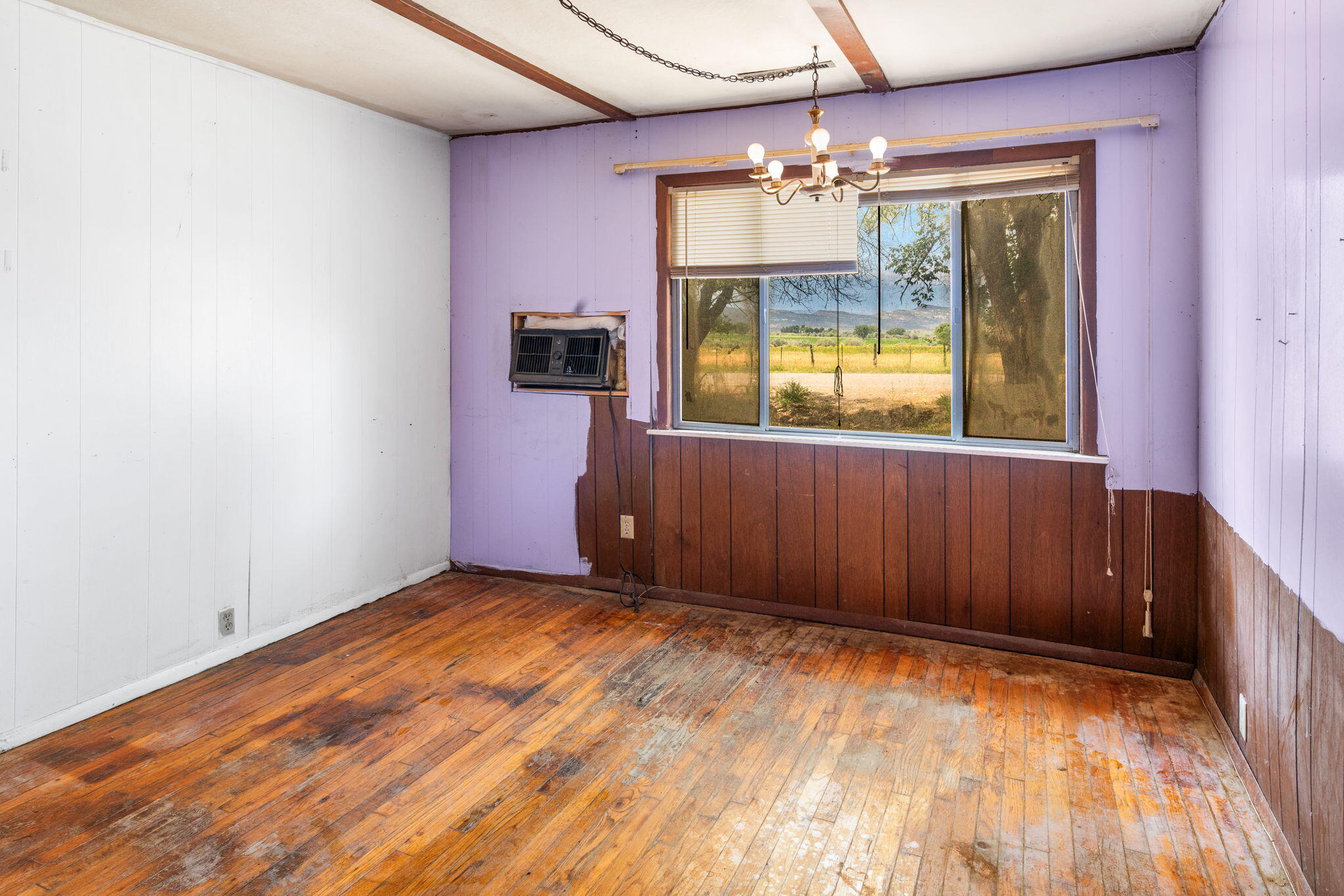 640 W 7th Avenue