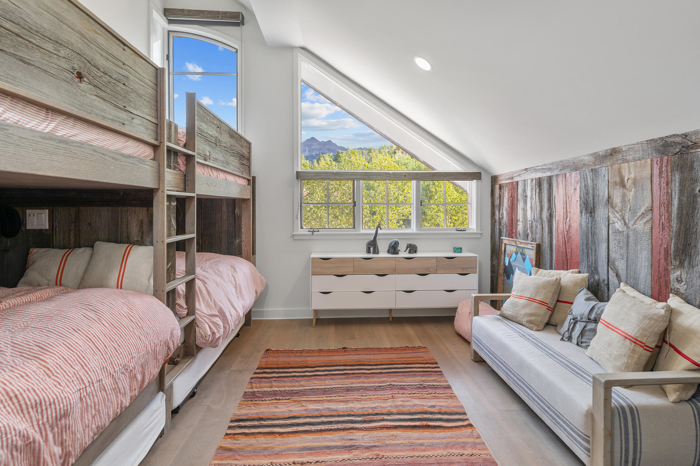 618 Mountain Village Boulevard