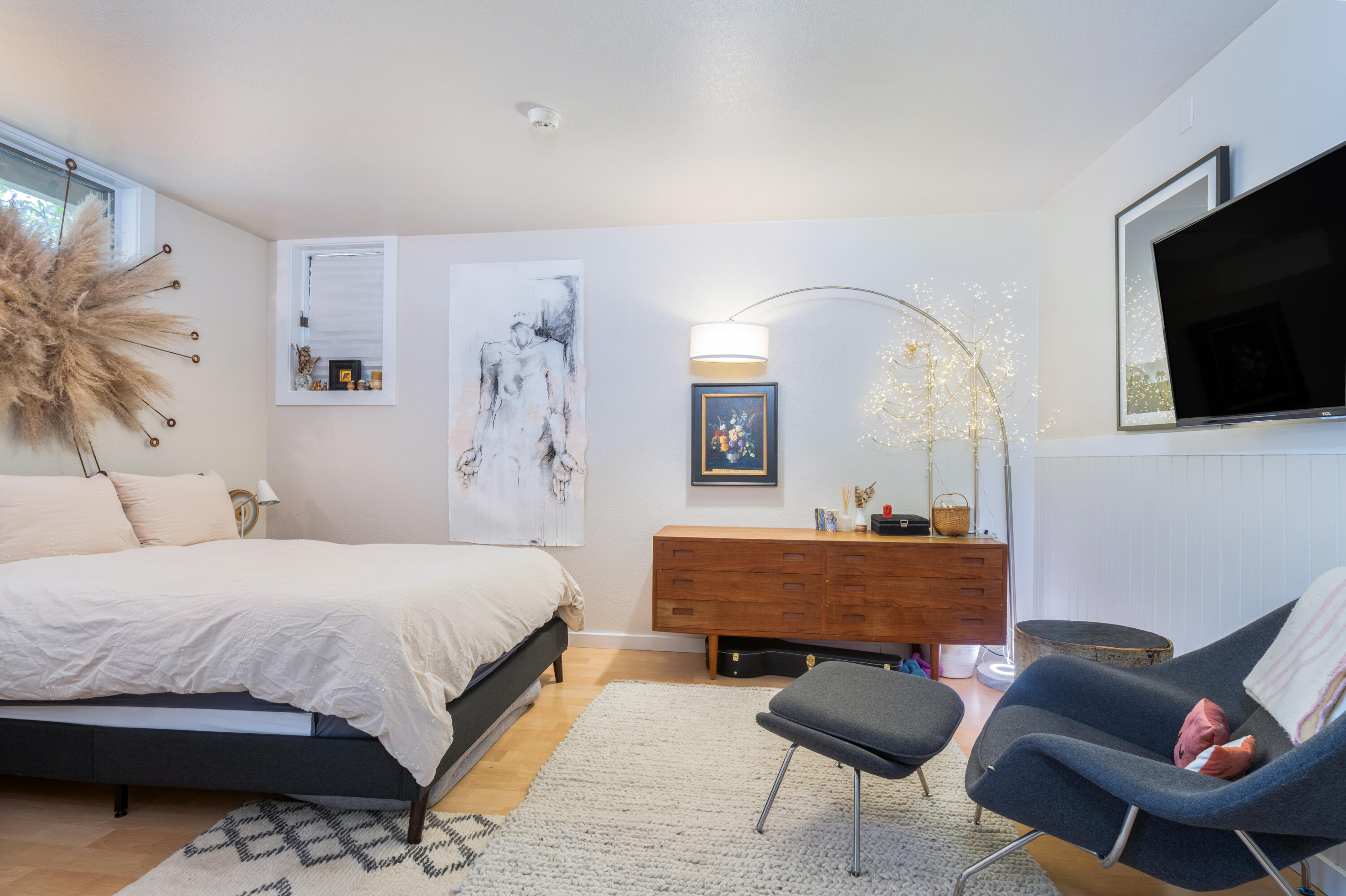 791 W Pacific Avenue