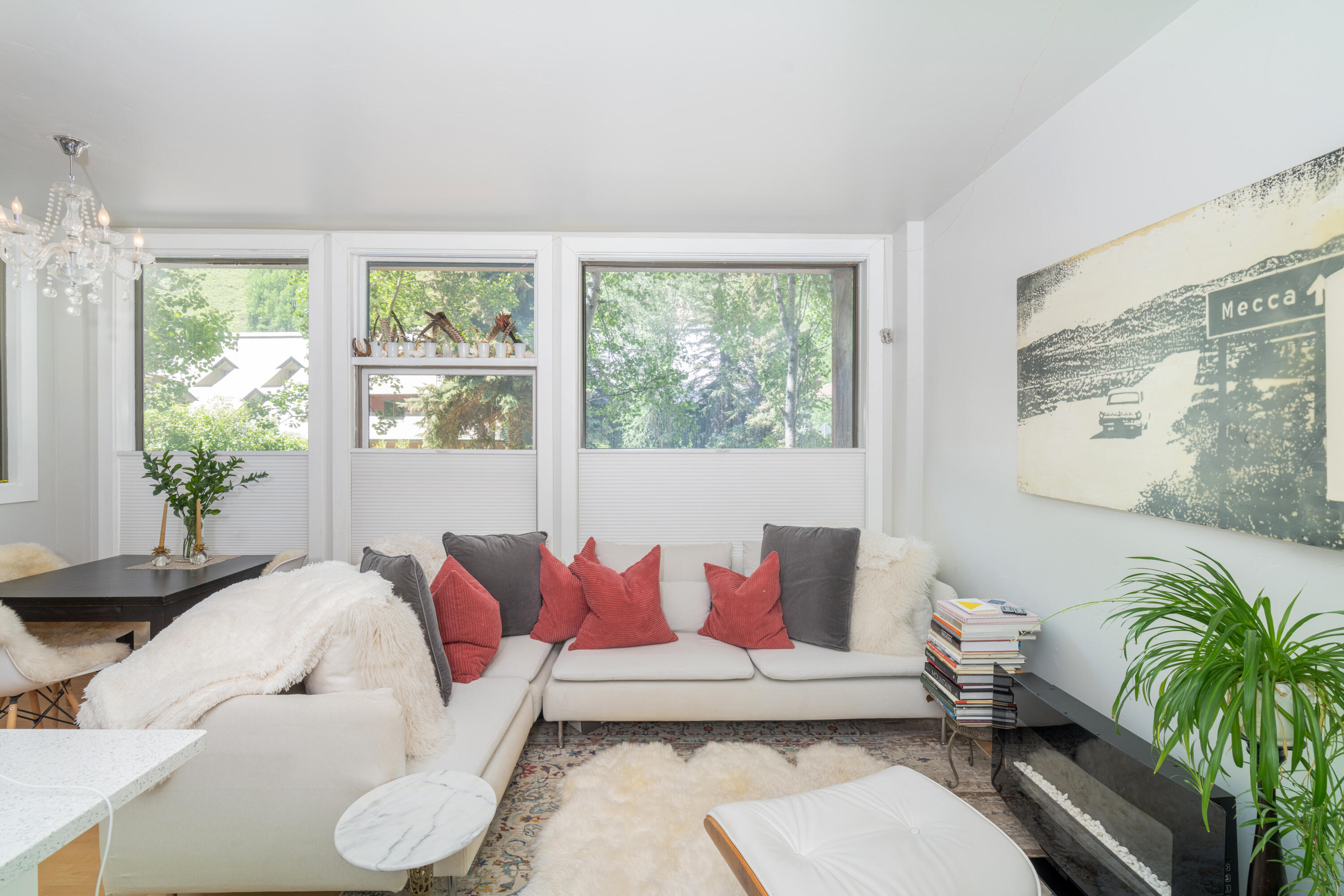 791 W Pacific Avenue