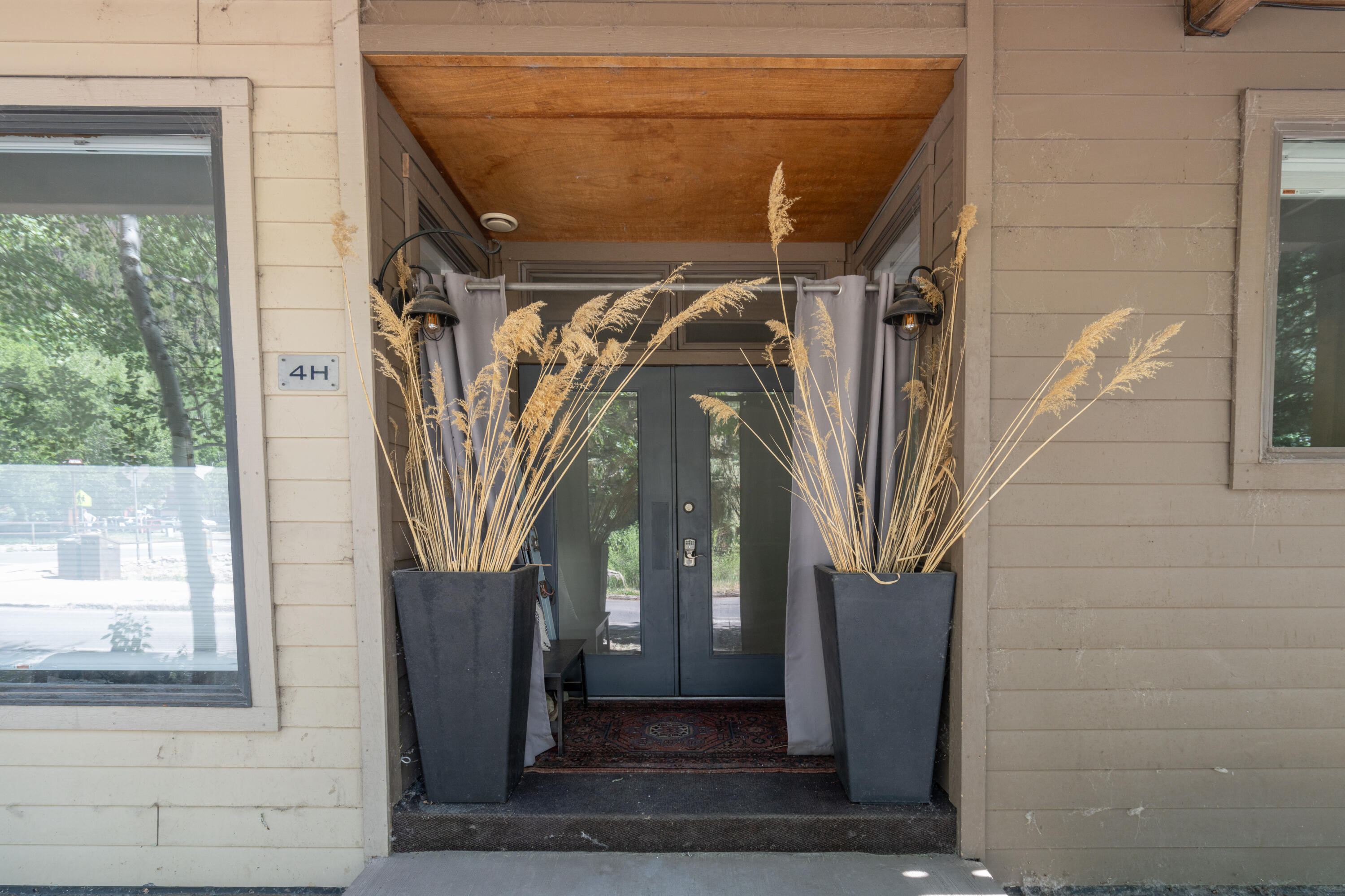 791 W Pacific Avenue