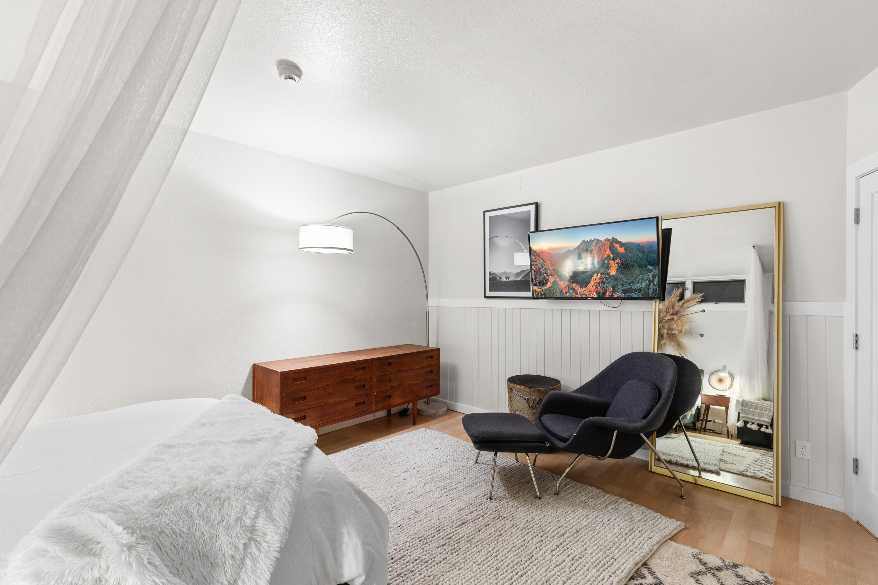 791 W Pacific Avenue