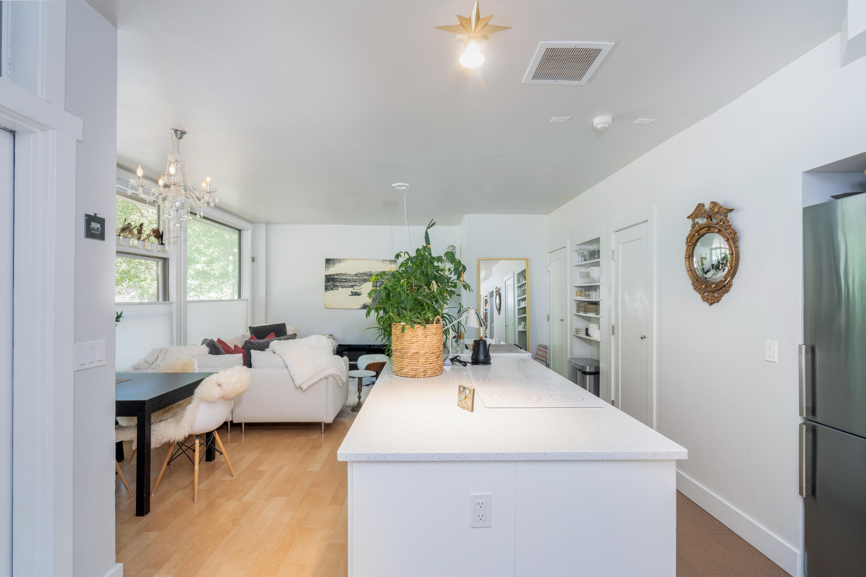 791 W Pacific Avenue