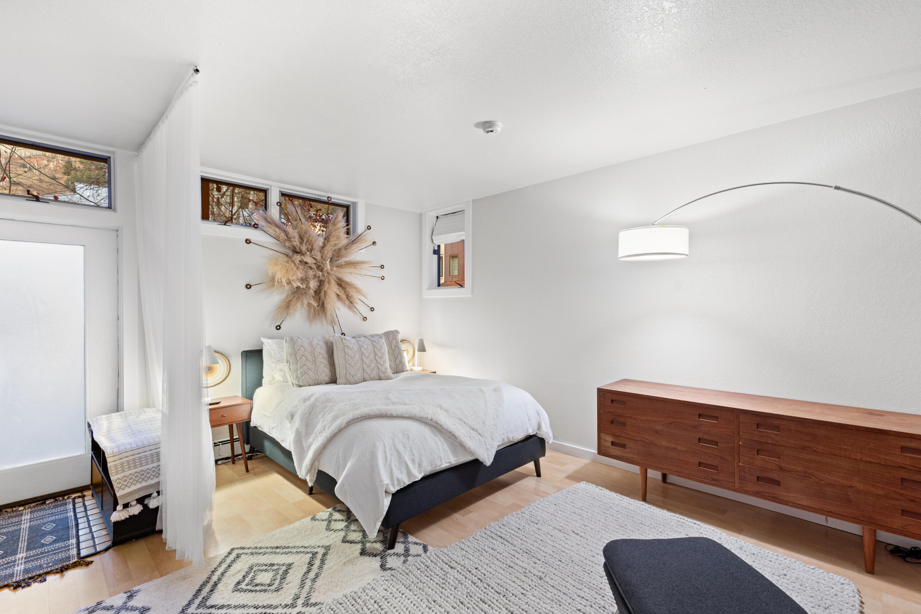 791 W Pacific Avenue