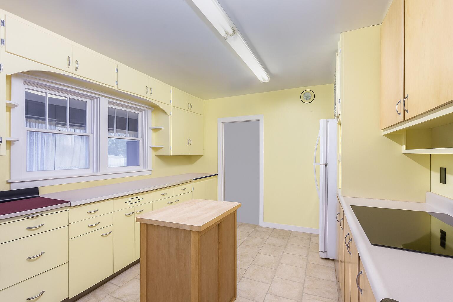 1615 Naturita Street