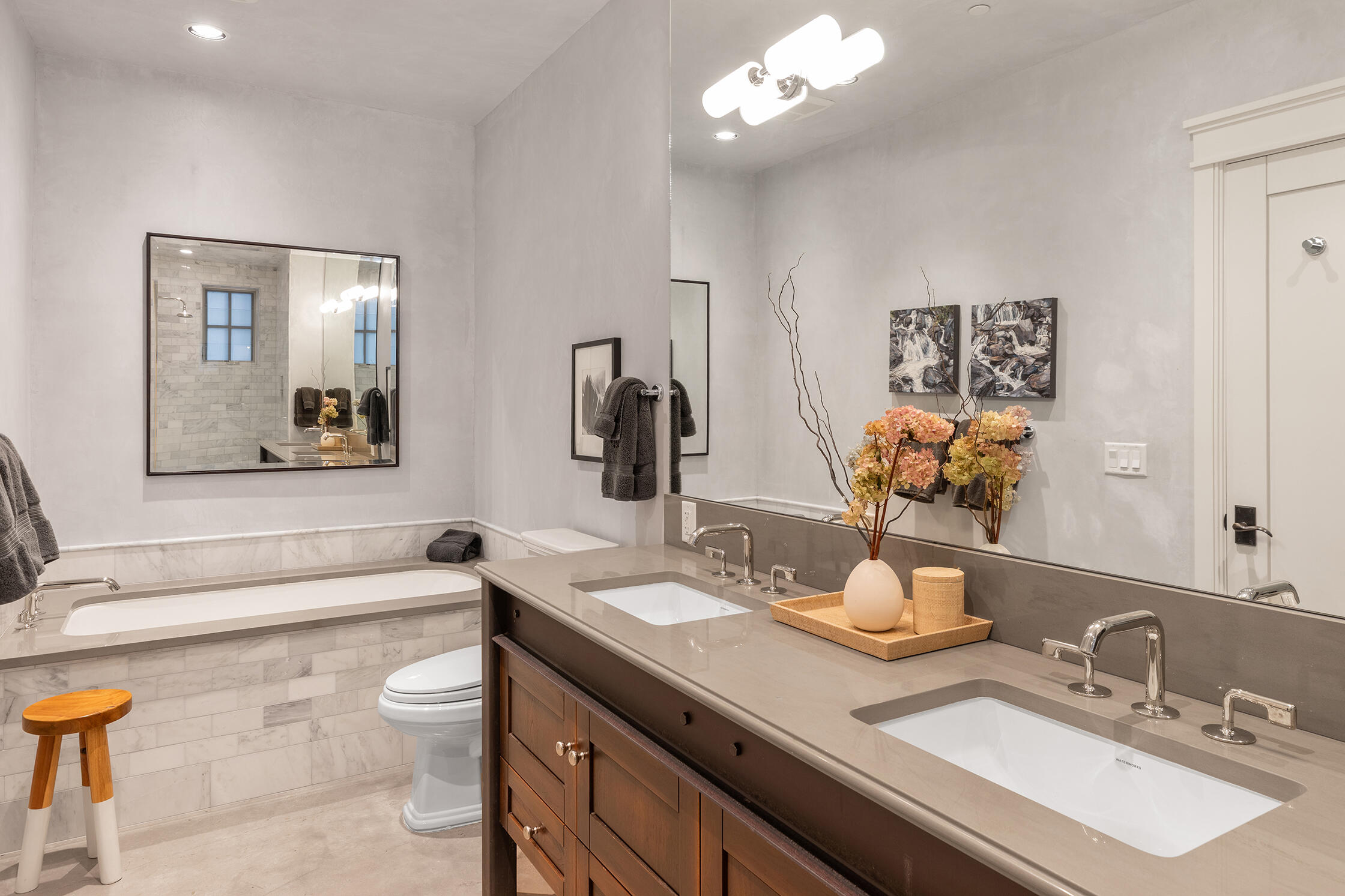 398 S S Davis Street Street