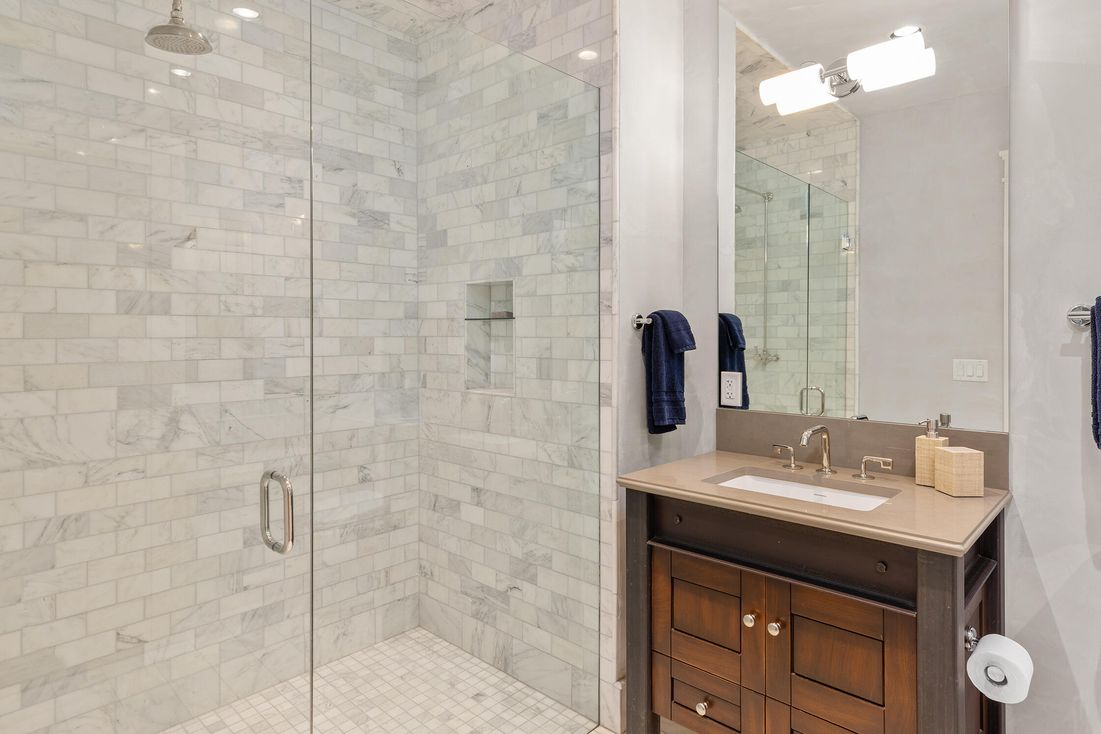 398 S S Davis Street Street