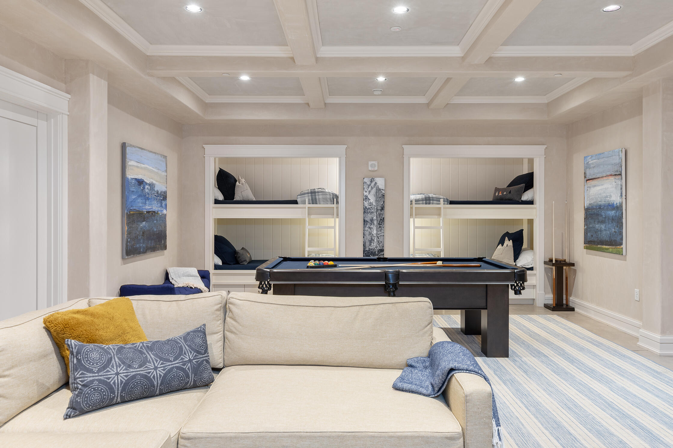 398 S S Davis Street Street