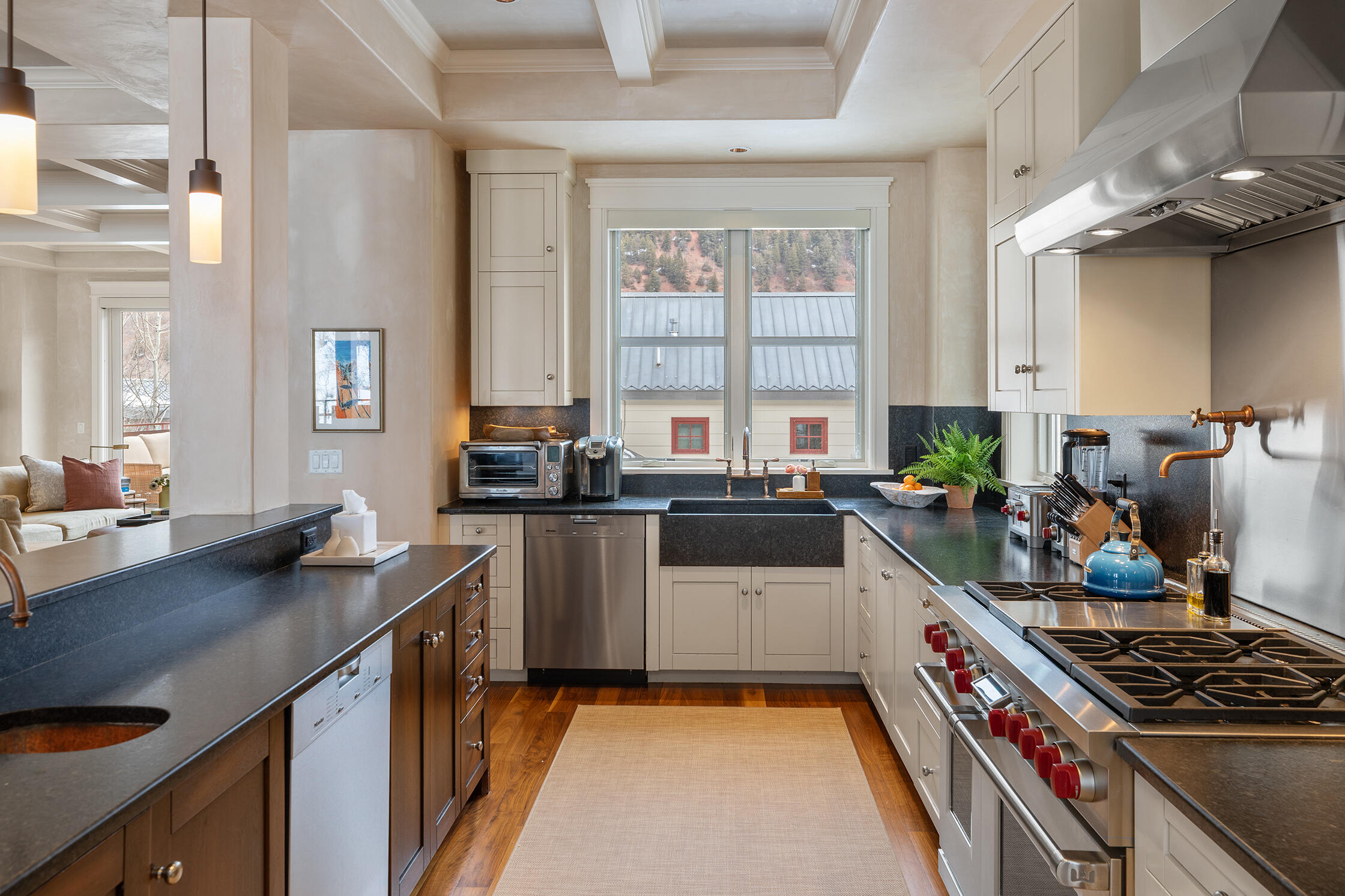 398 S S Davis Street Street