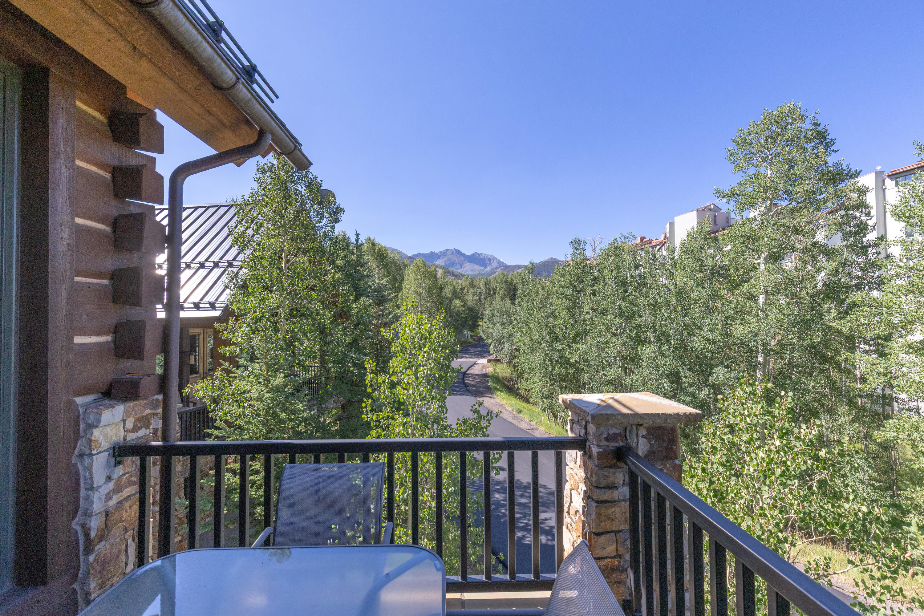 156 Country Club Drive