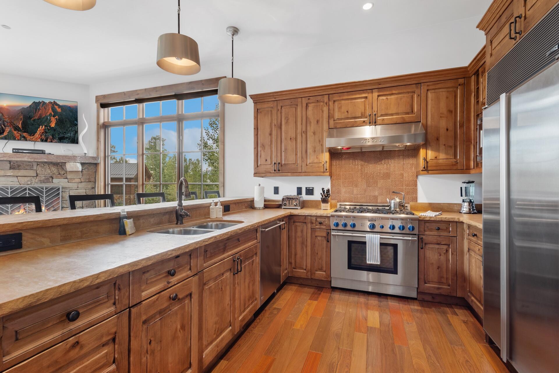 110 Lost Creek Lane