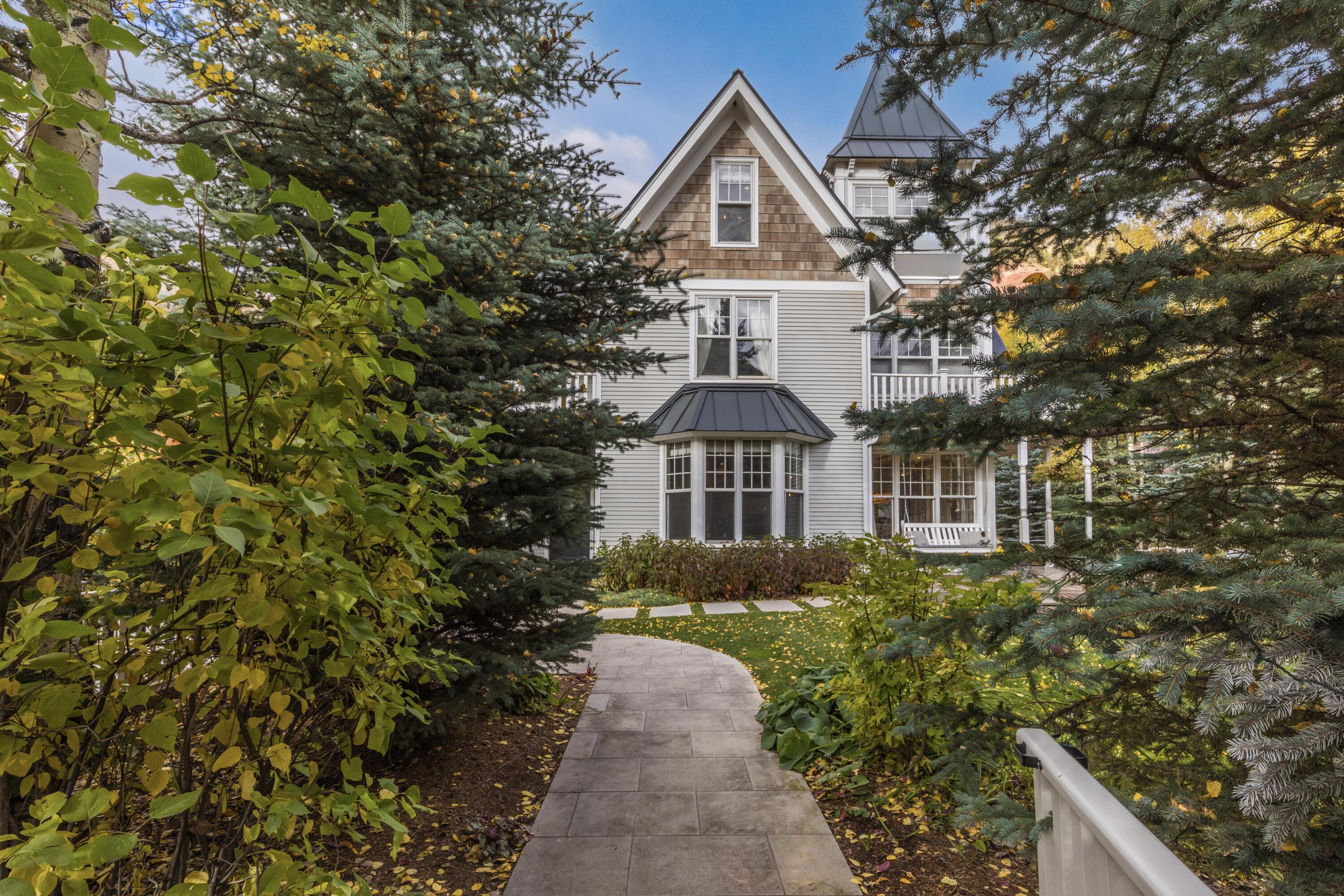 501 E Colorado Avenue