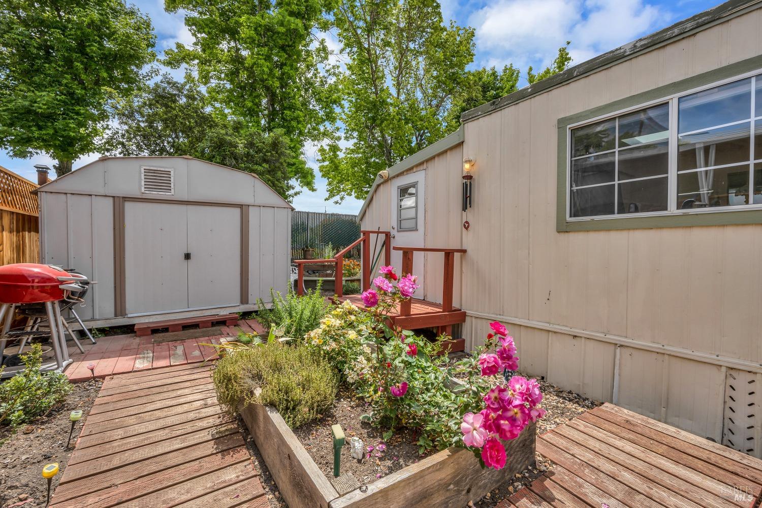 300 Stony Point Rd #423