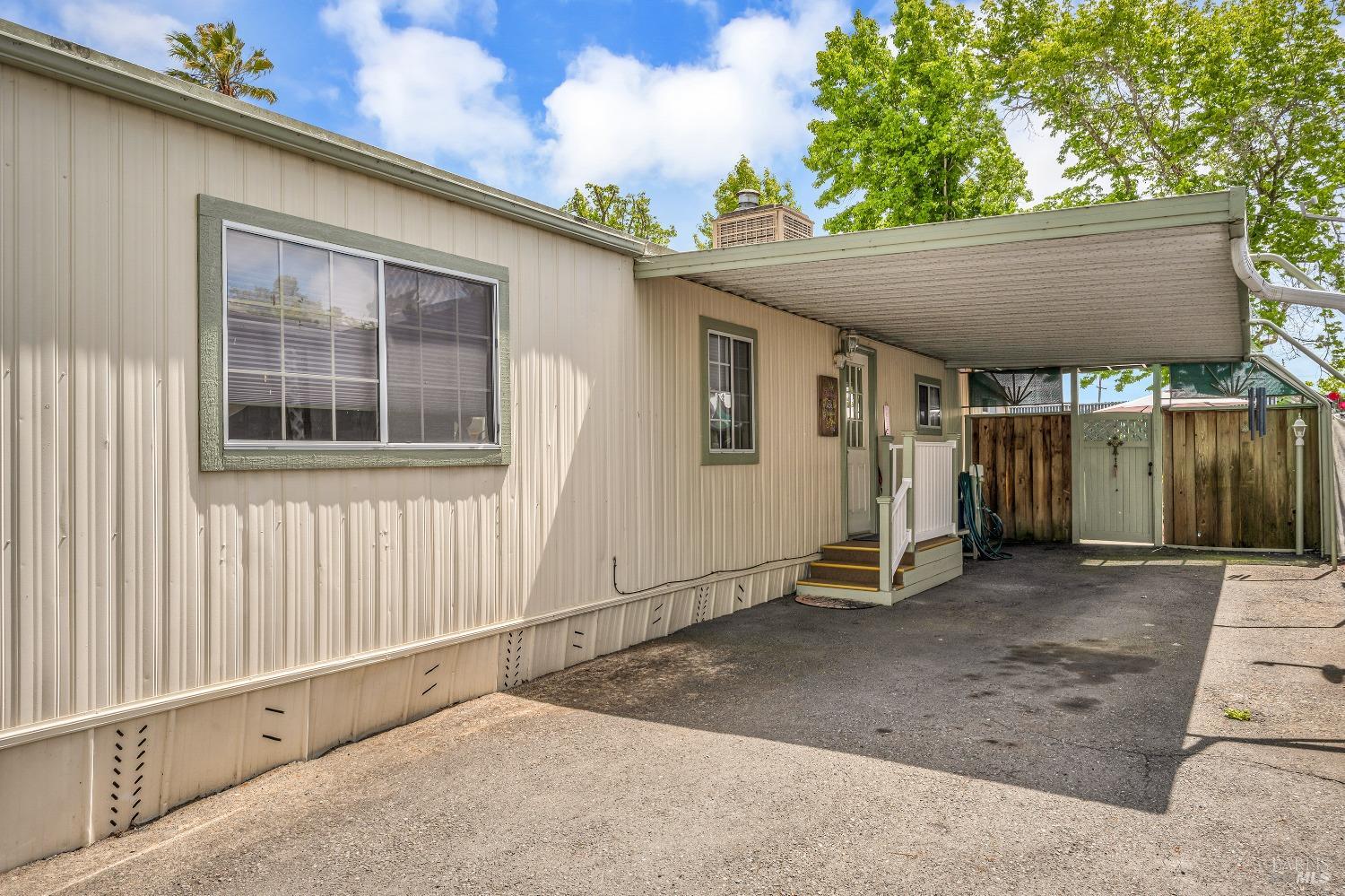 300 Stony Point Rd #423