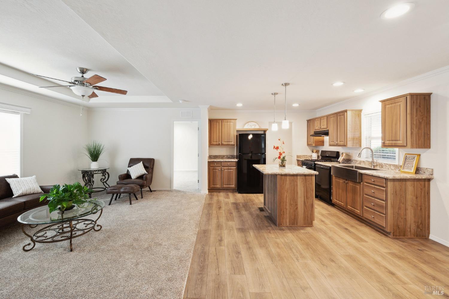 300 Stony Point Rd #508