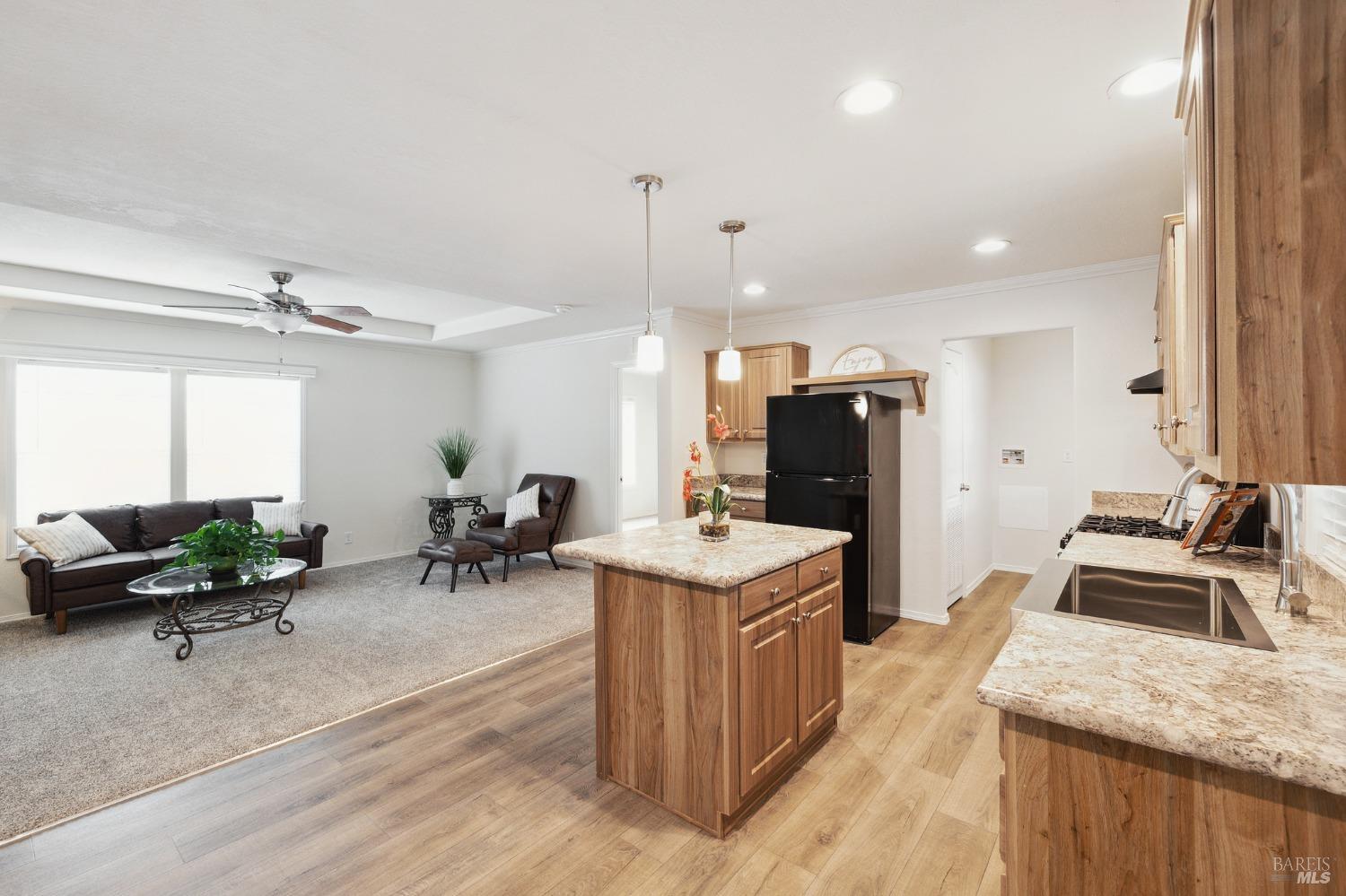 300 Stony Point Rd #508