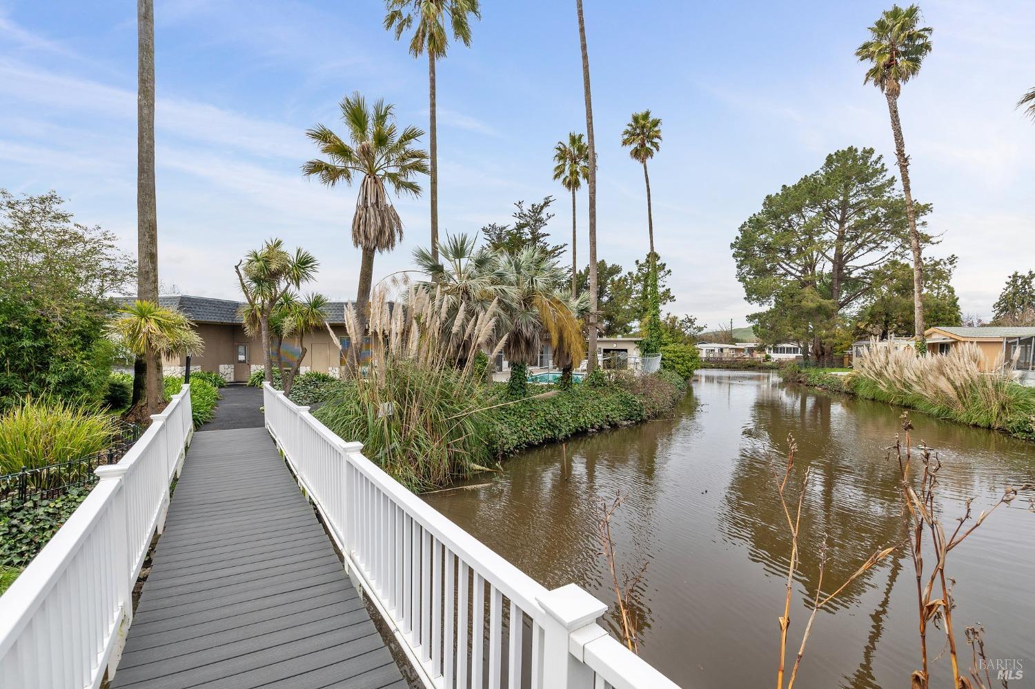 300 Stony Point Rd #508