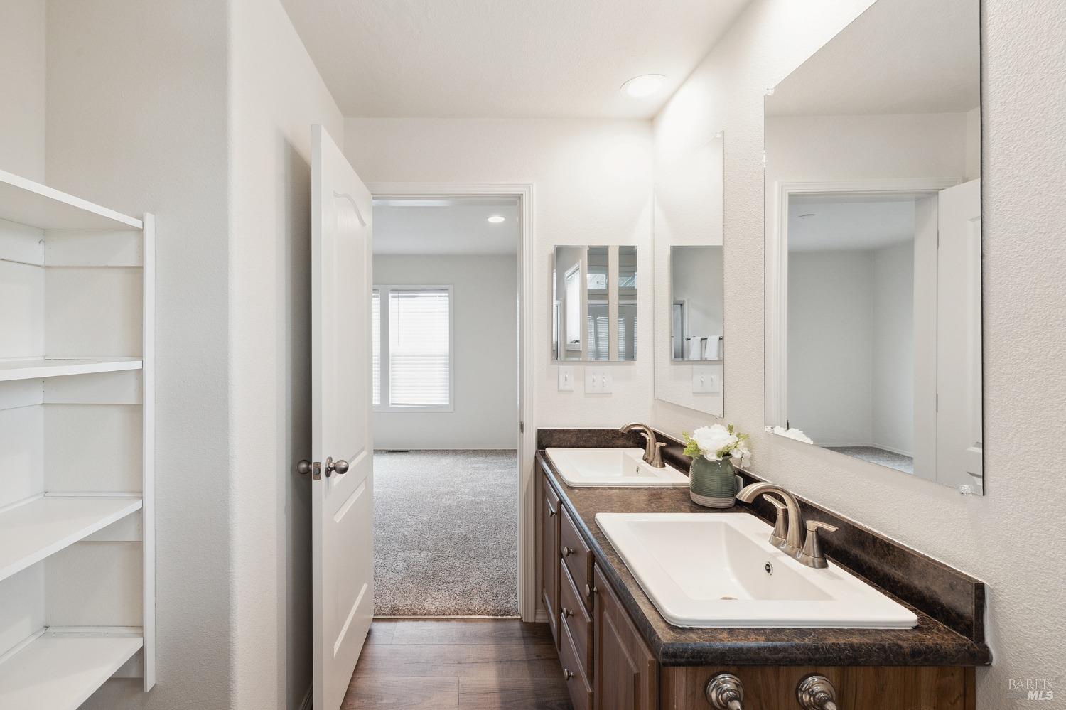 300 Stony Point Rd #508