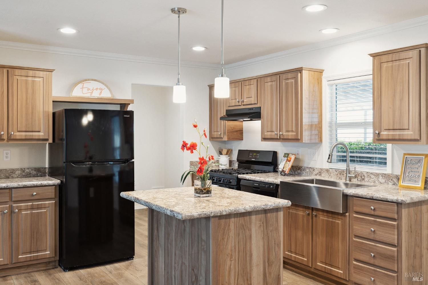 300 Stony Point Rd #508