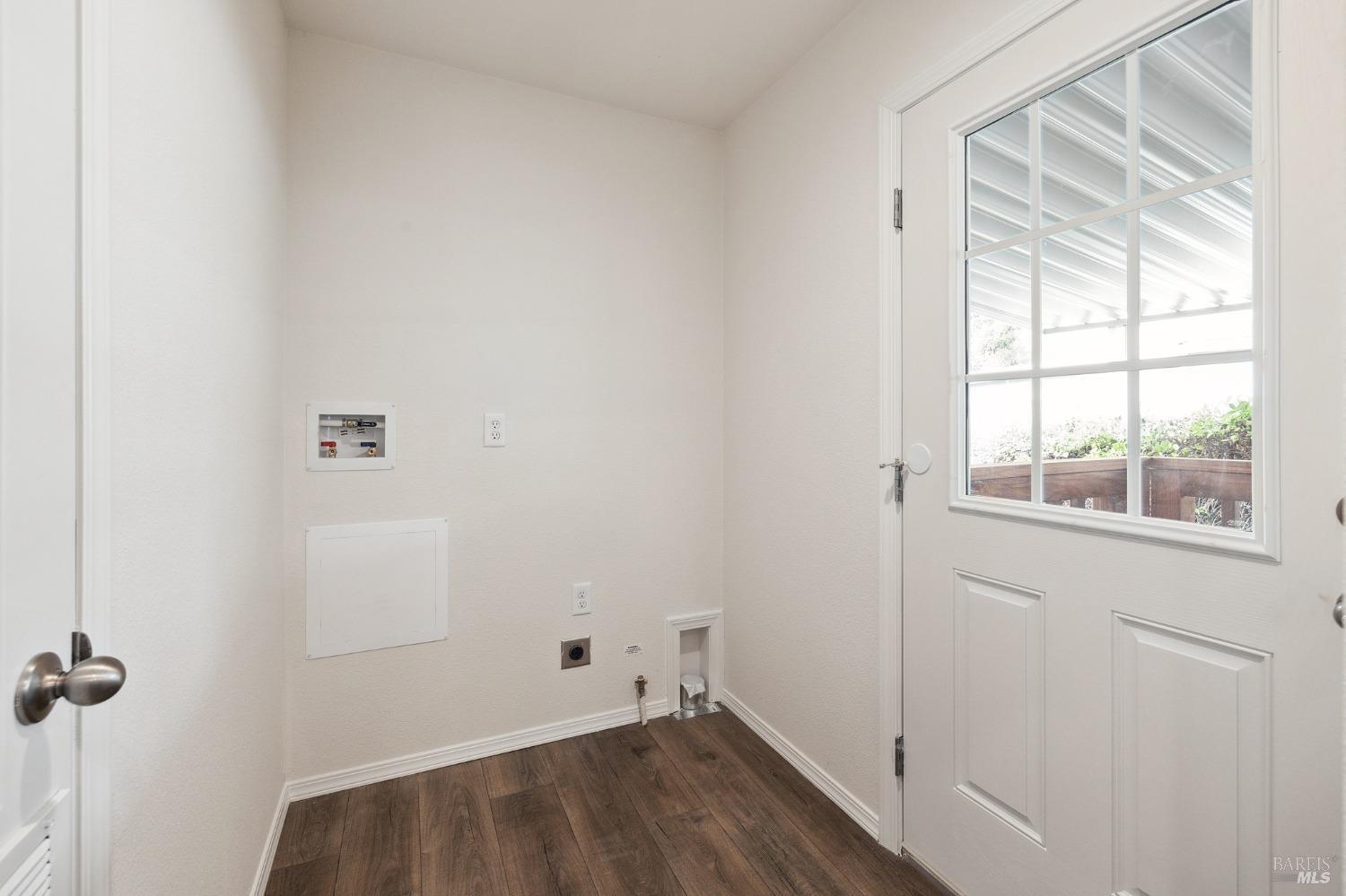 300 Stony Point Rd #508