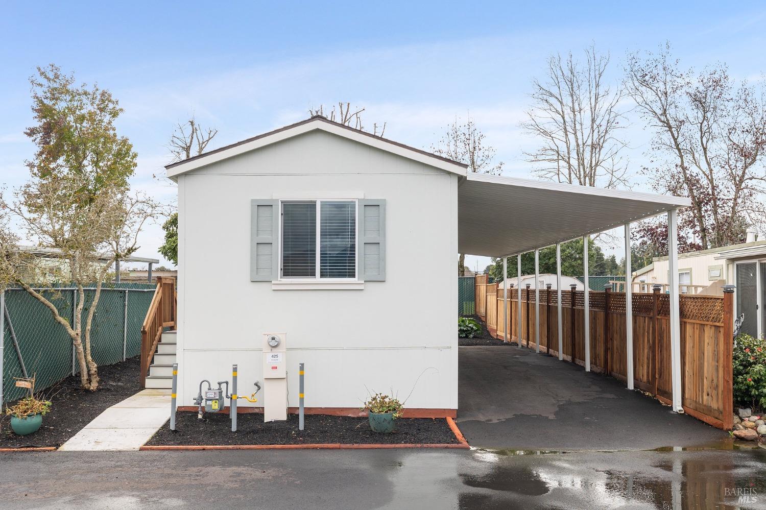 300 Stony Point Rd #425