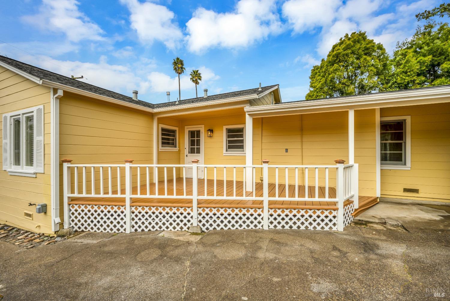 1007 Mountain View Ave