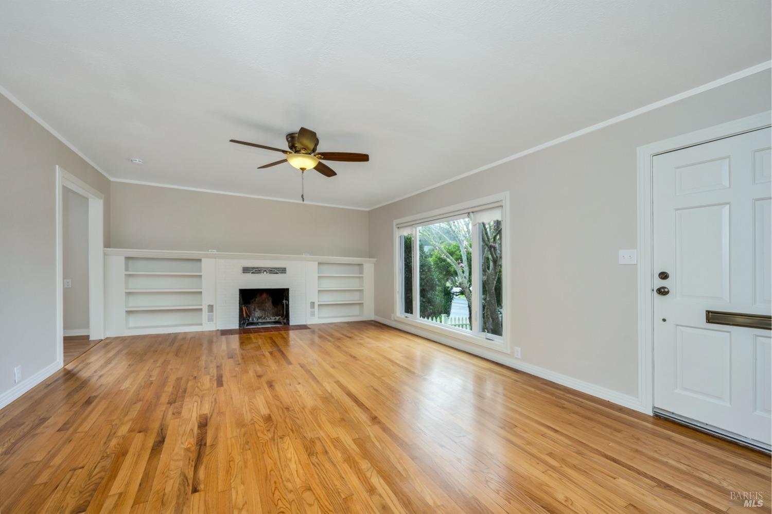 1007 Mountain View Ave